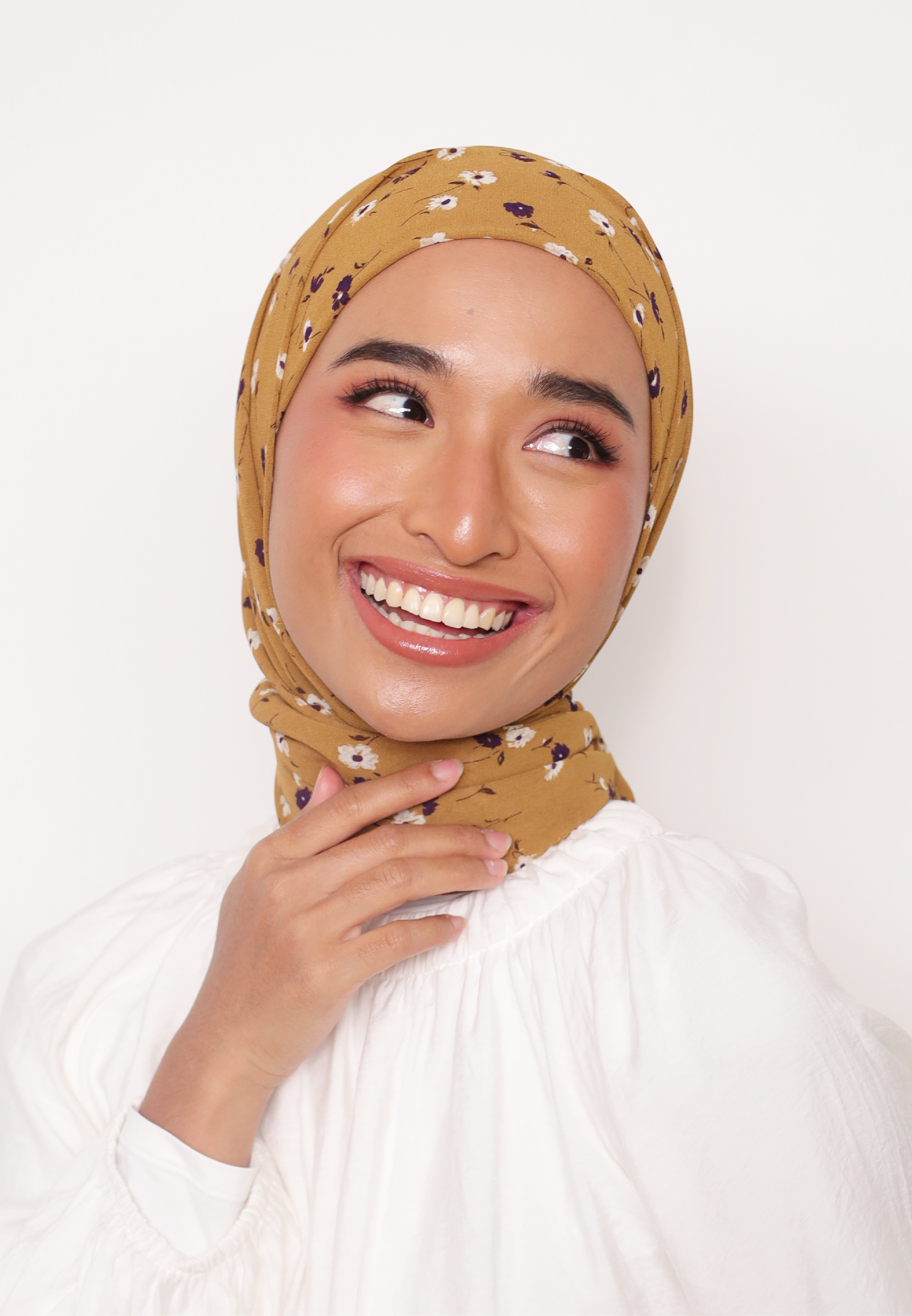 LE BLOOM PRINTED INSTANT SHAWL - BAIDURI