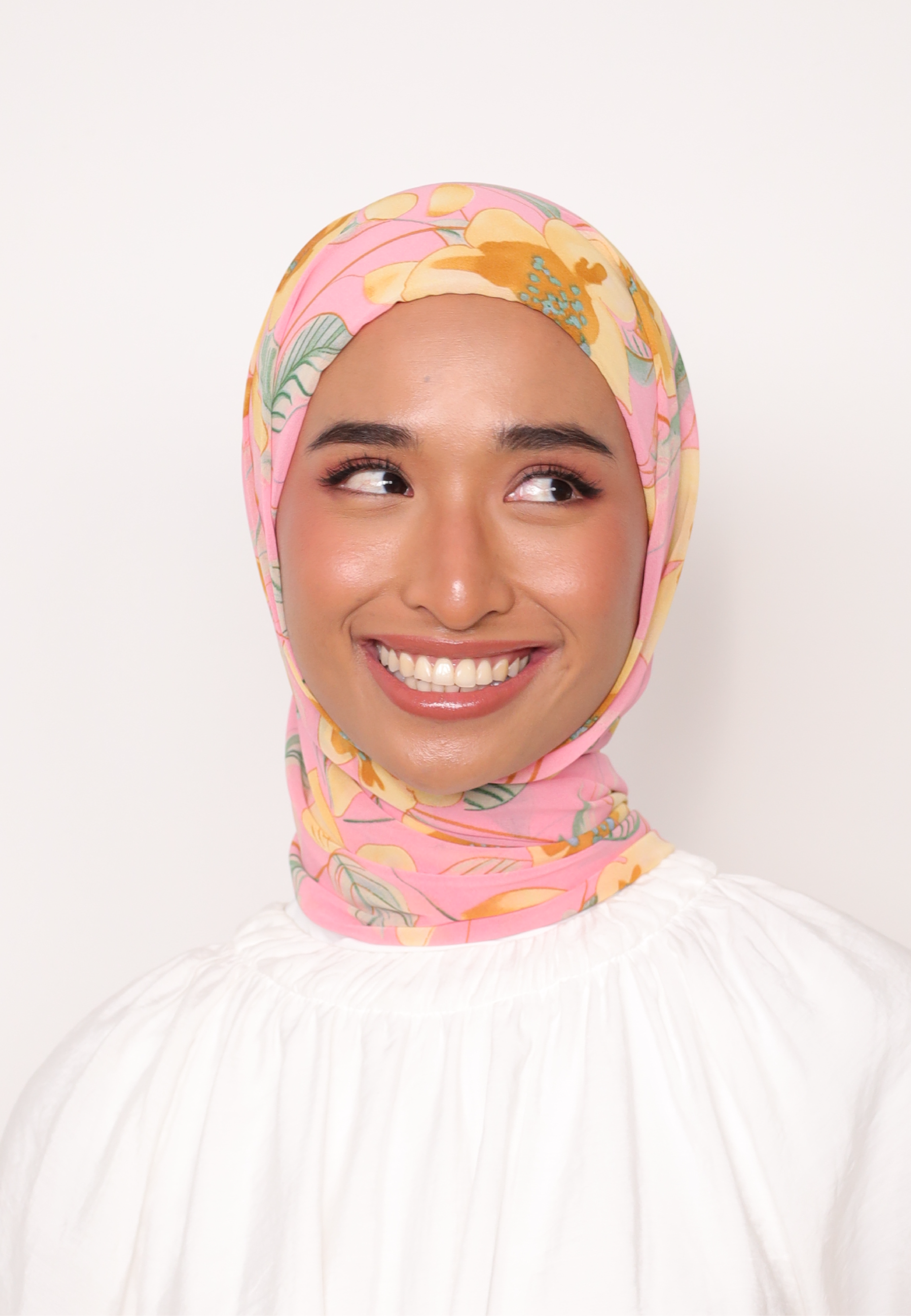 LE BLOOM PRINTED INSTANT SHAWL - NAJA