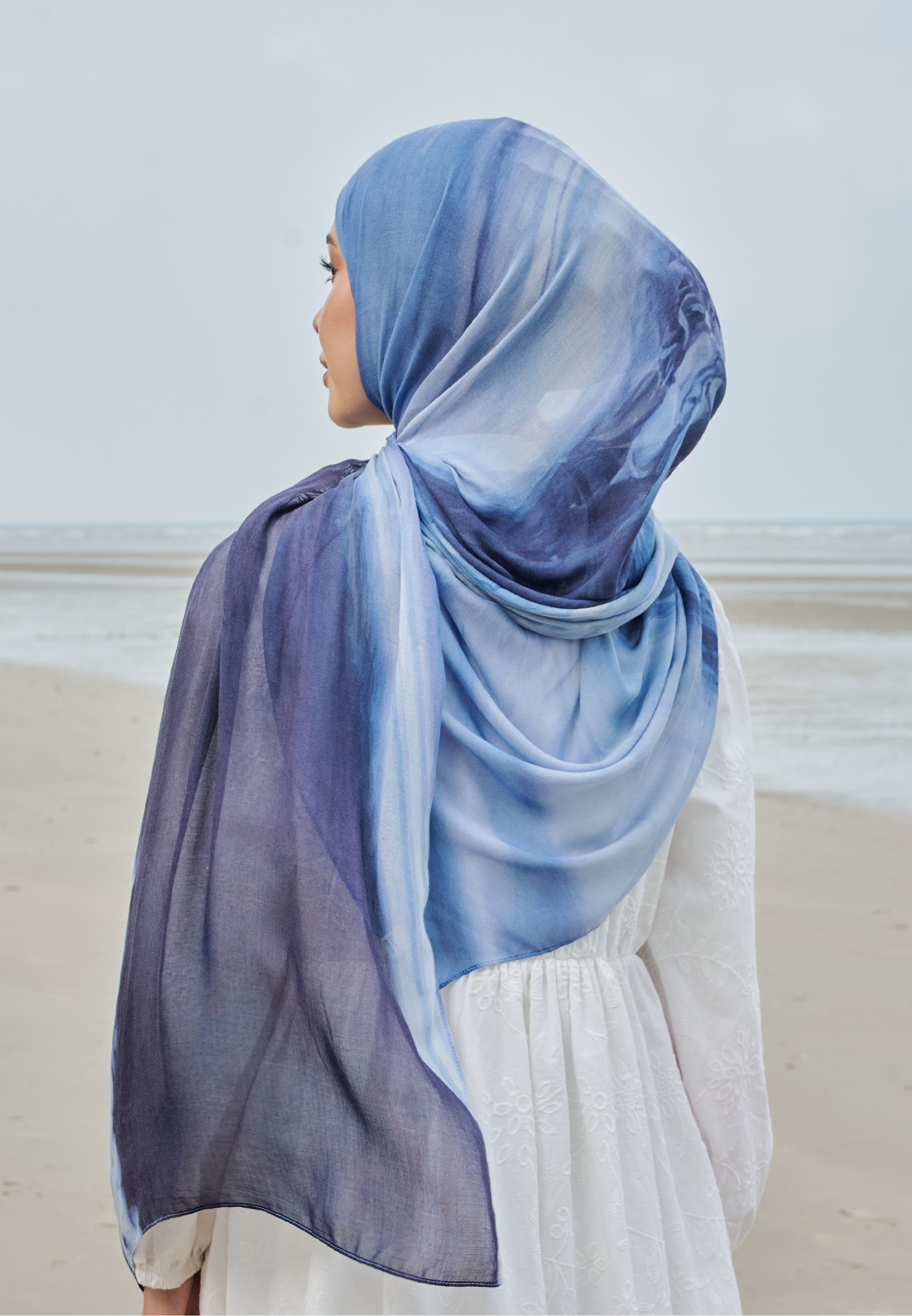 AURA MODAL INSTANT SHAWL - BLUE TIDE