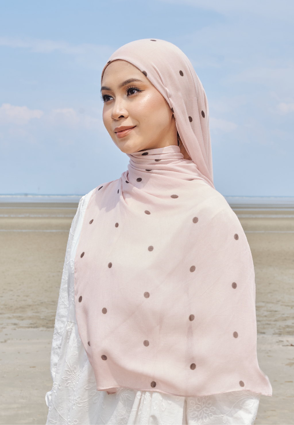 AURA MODAL INSTANT SHAWL - BUTTERCREAM POLKA