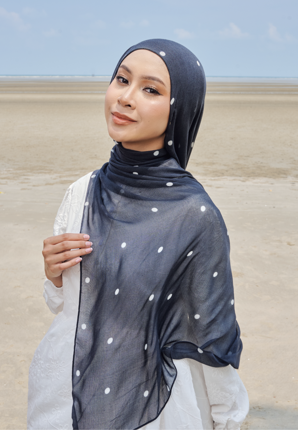 AURA MODAL INSTANT SHAWL - ECLIPSE POLKA
