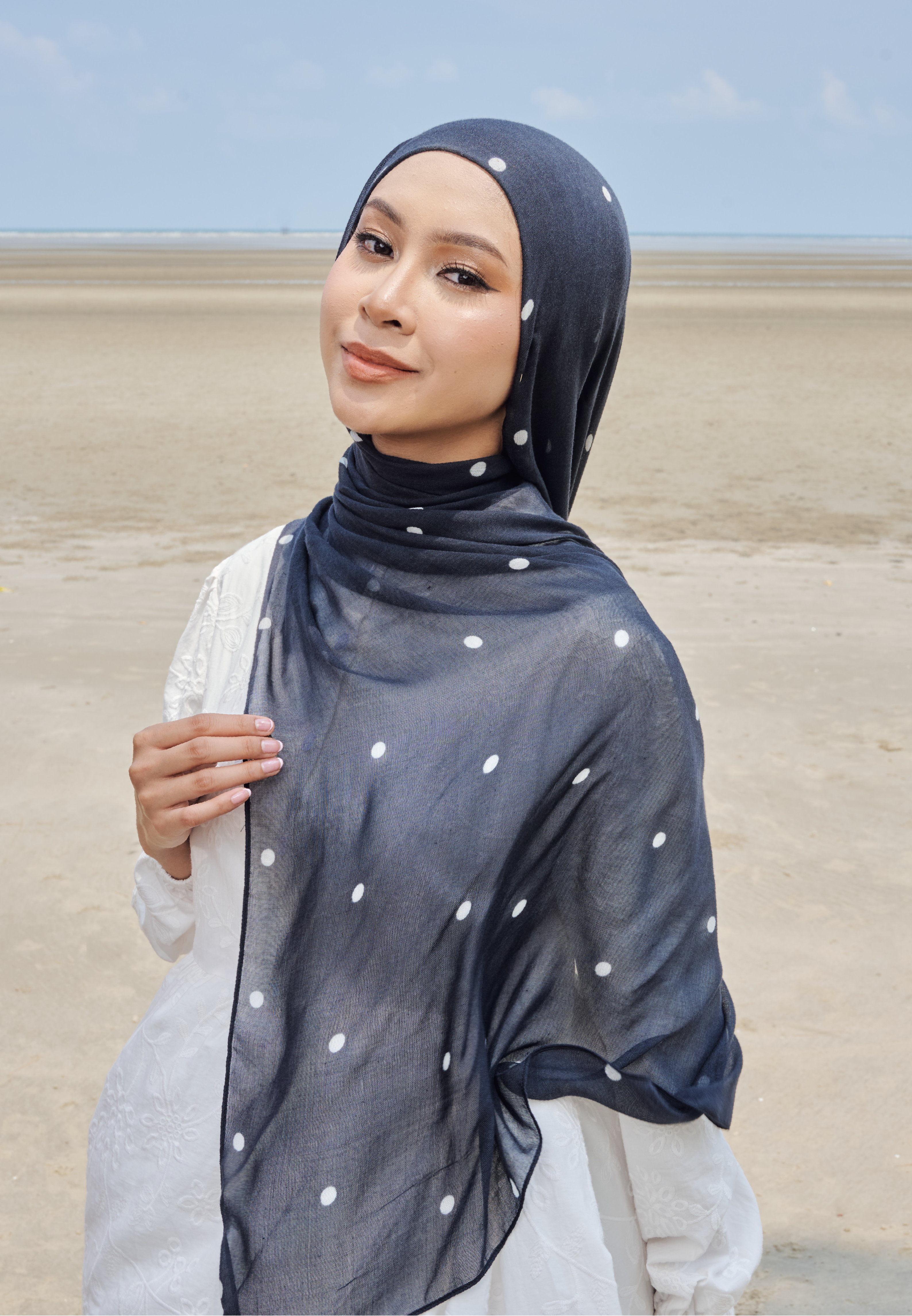 AURA MODAL INSTANT SHAWL - ECLIPSE POLKA