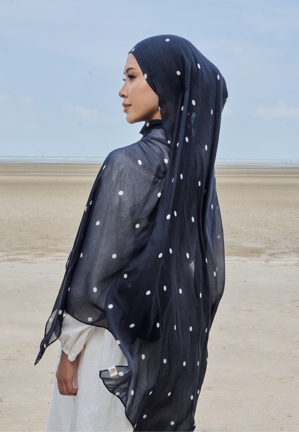 AURA MODAL INSTANT SHAWL - ECLIPSE POLKA