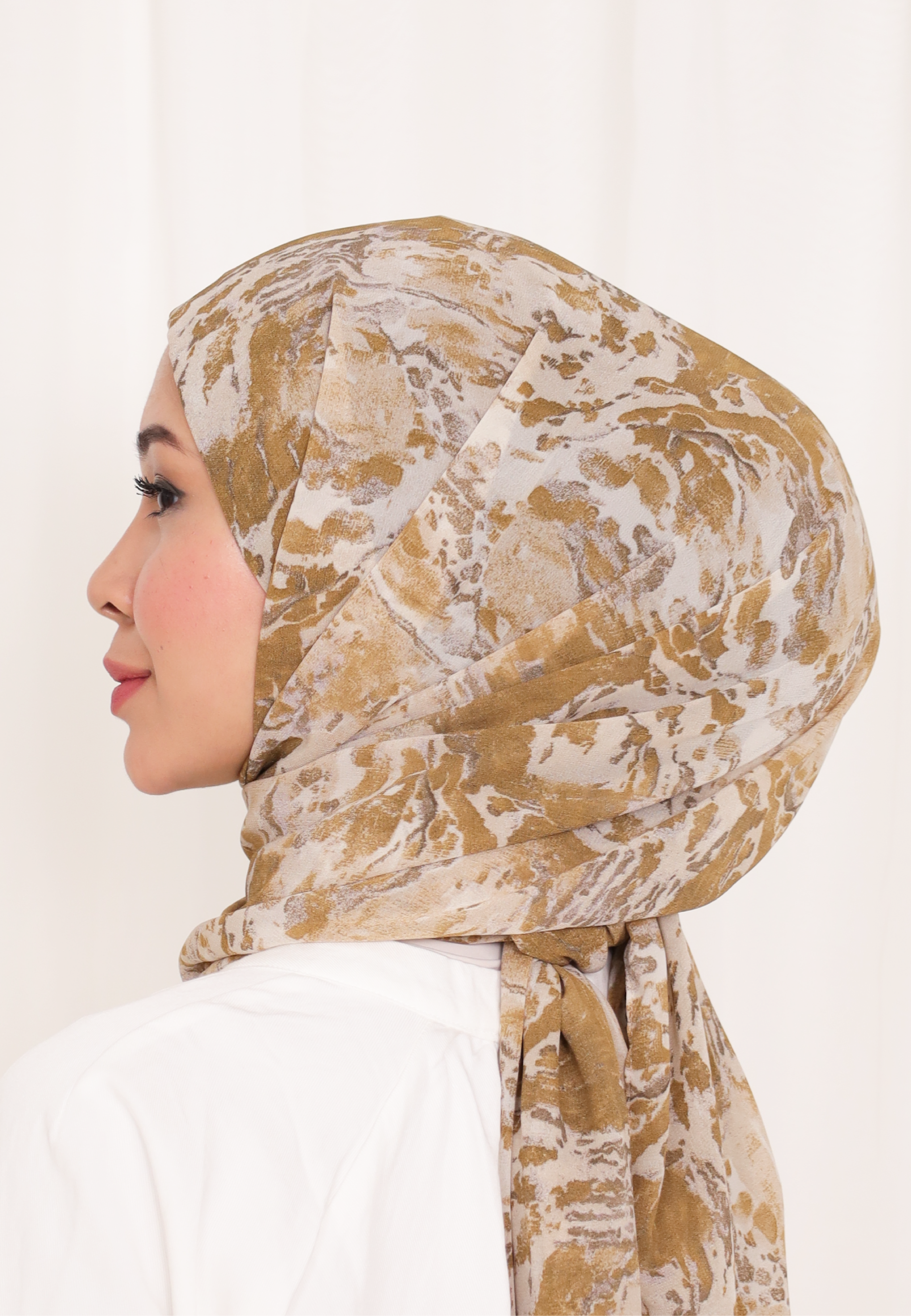 BELIEVE PRINTED INSTANT SHAWL IN FAVOURITE GIRL