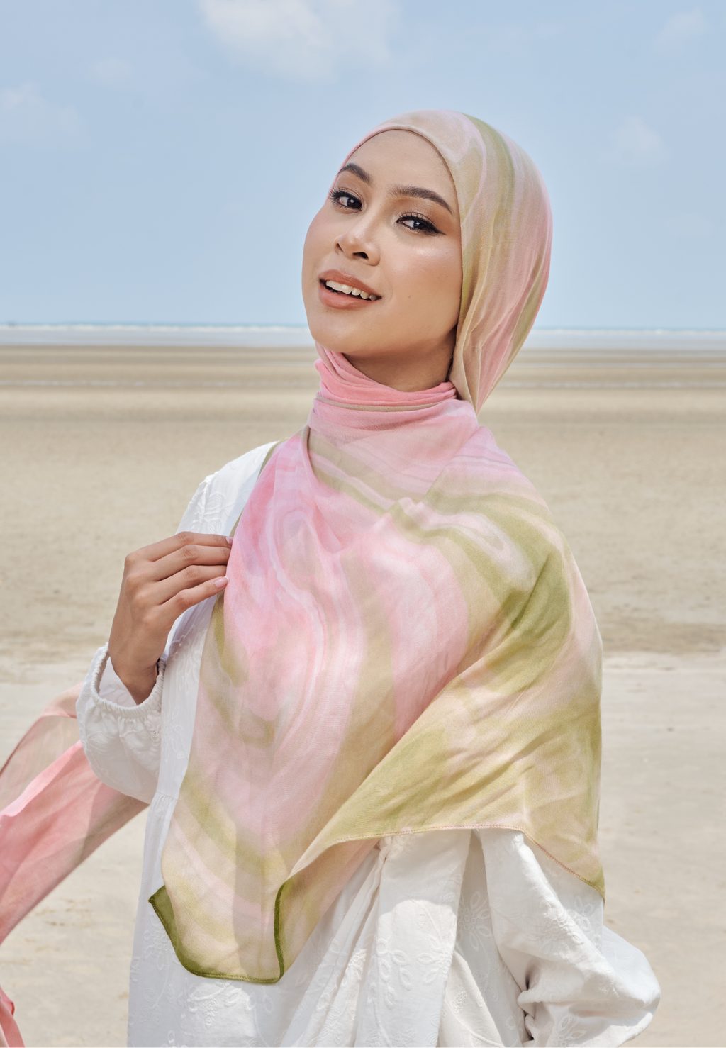 AURA MODAL INSTANT SHAWL - STRAWBERRY MATCHA