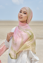 AURA MODAL INSTANT SHAWL - STRAWBERRY MATCHA