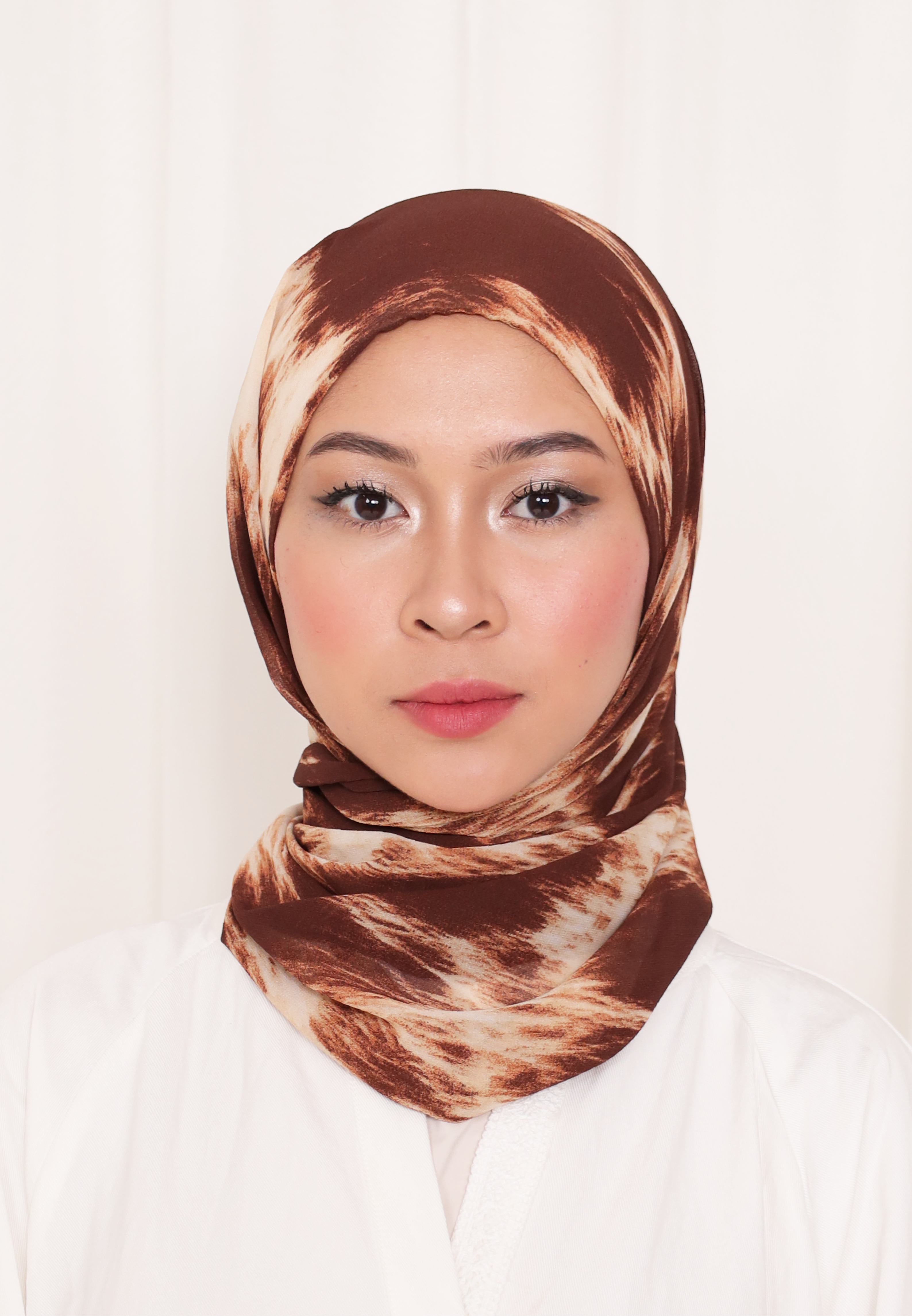 BELIEVE PRINTED INSTANT SHAWL IN NEVER SAY NEVER