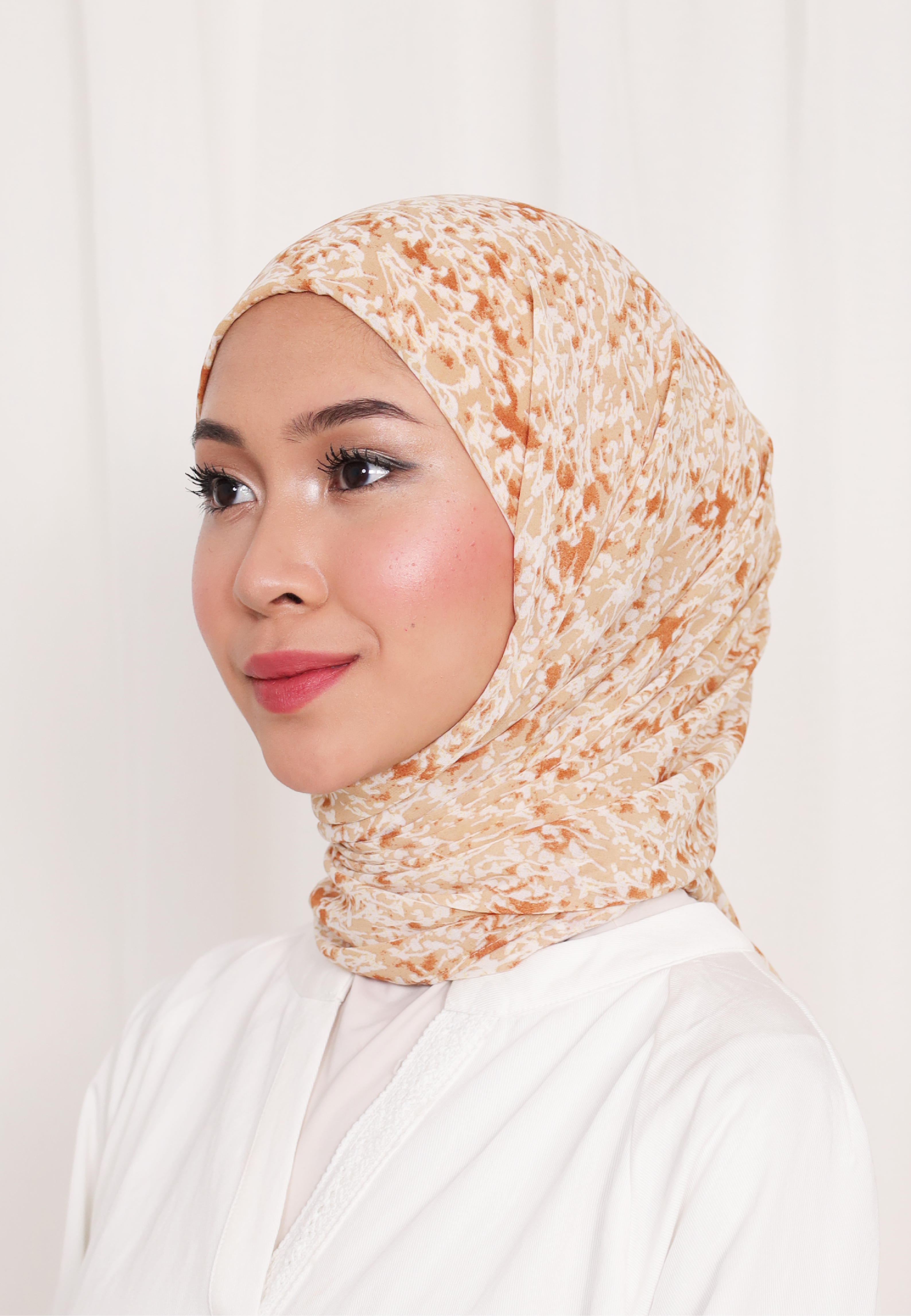 BELIEVE PRINTED INSTANT SHAWL IN SOMEBODY TO LOVE
