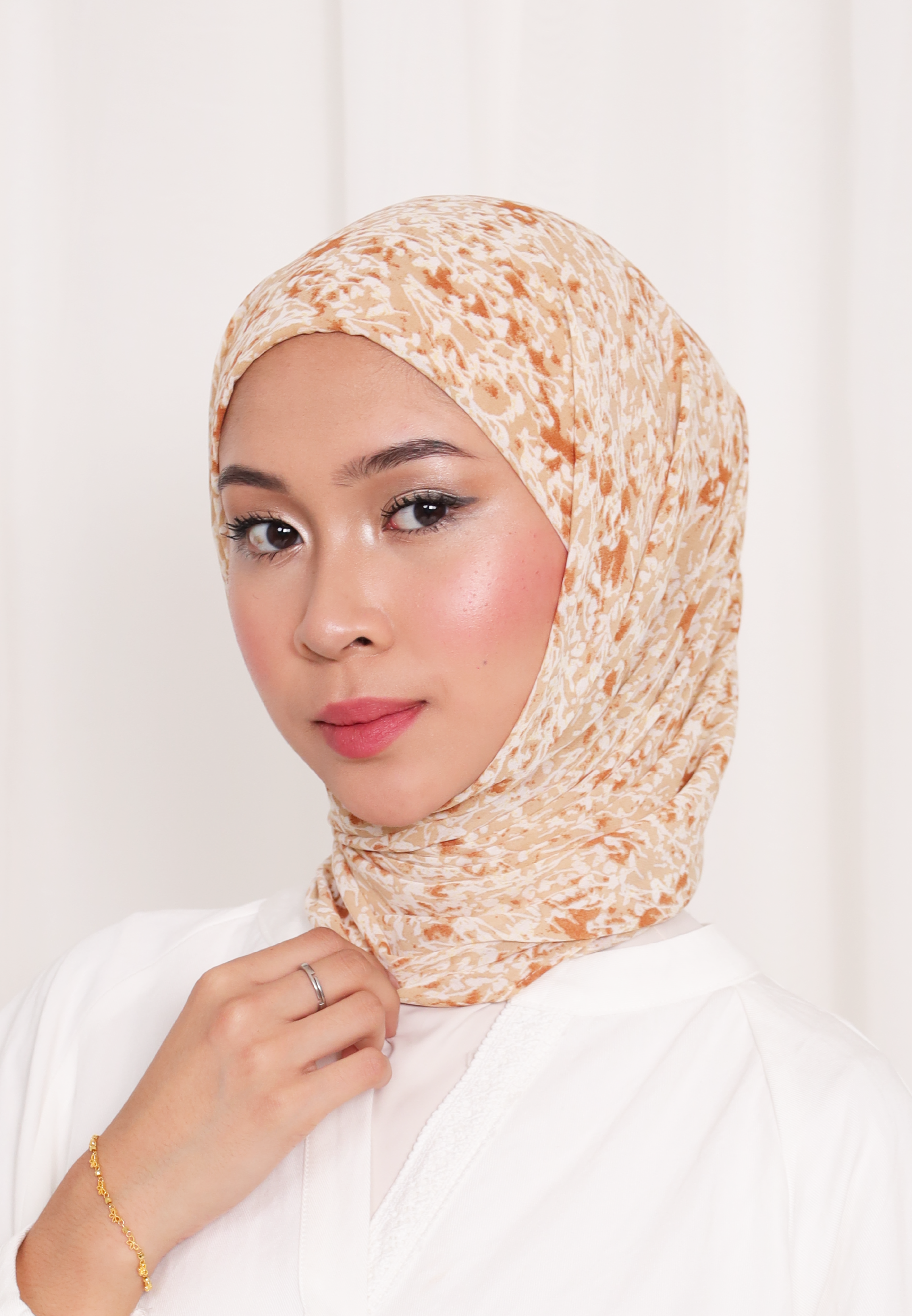 BELIEVE PRINTED INSTANT SHAWL IN SOMEBODY TO LOVE