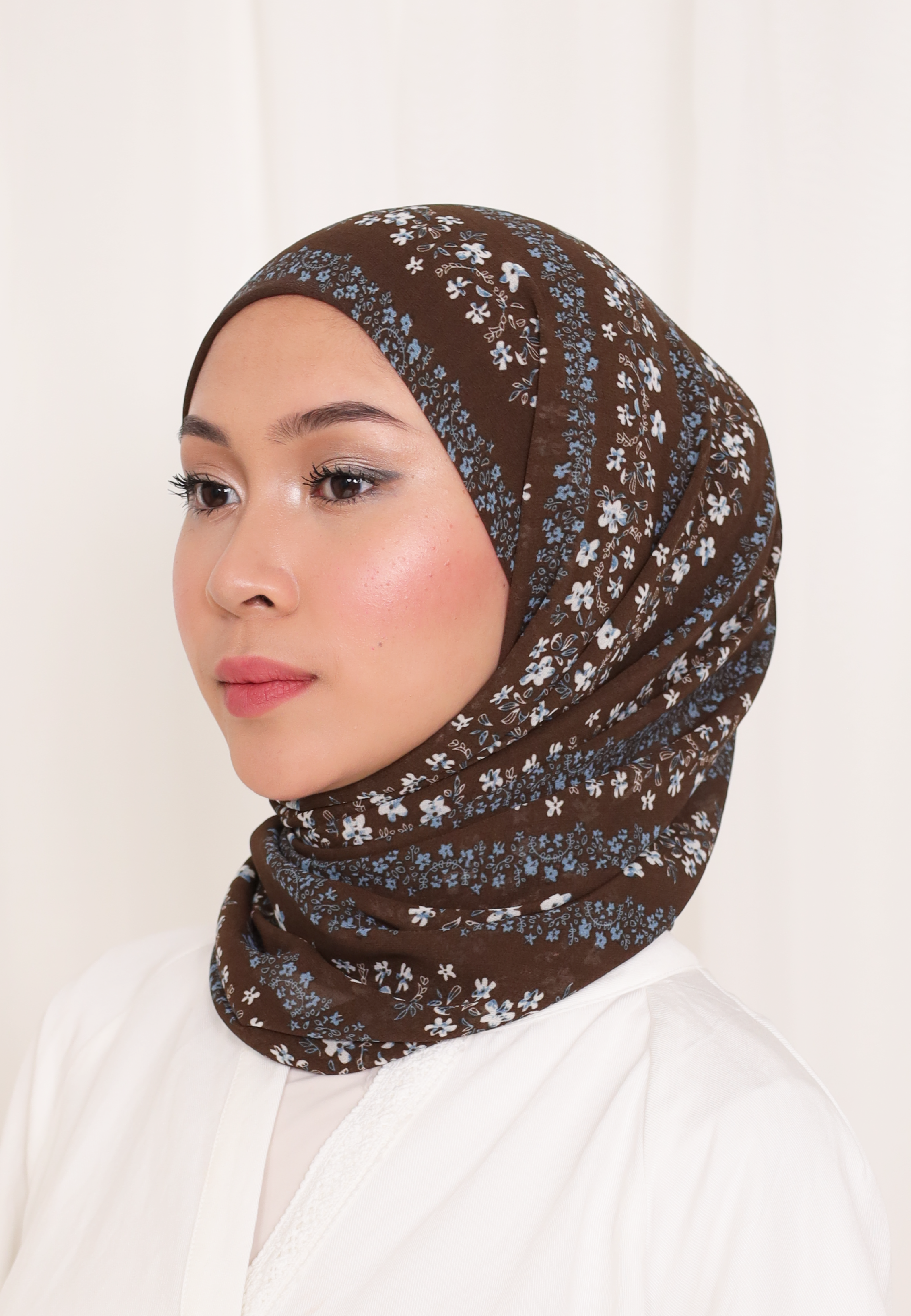 BELIEVE PRINTED INSTANT SHAWL IN U SMILE
