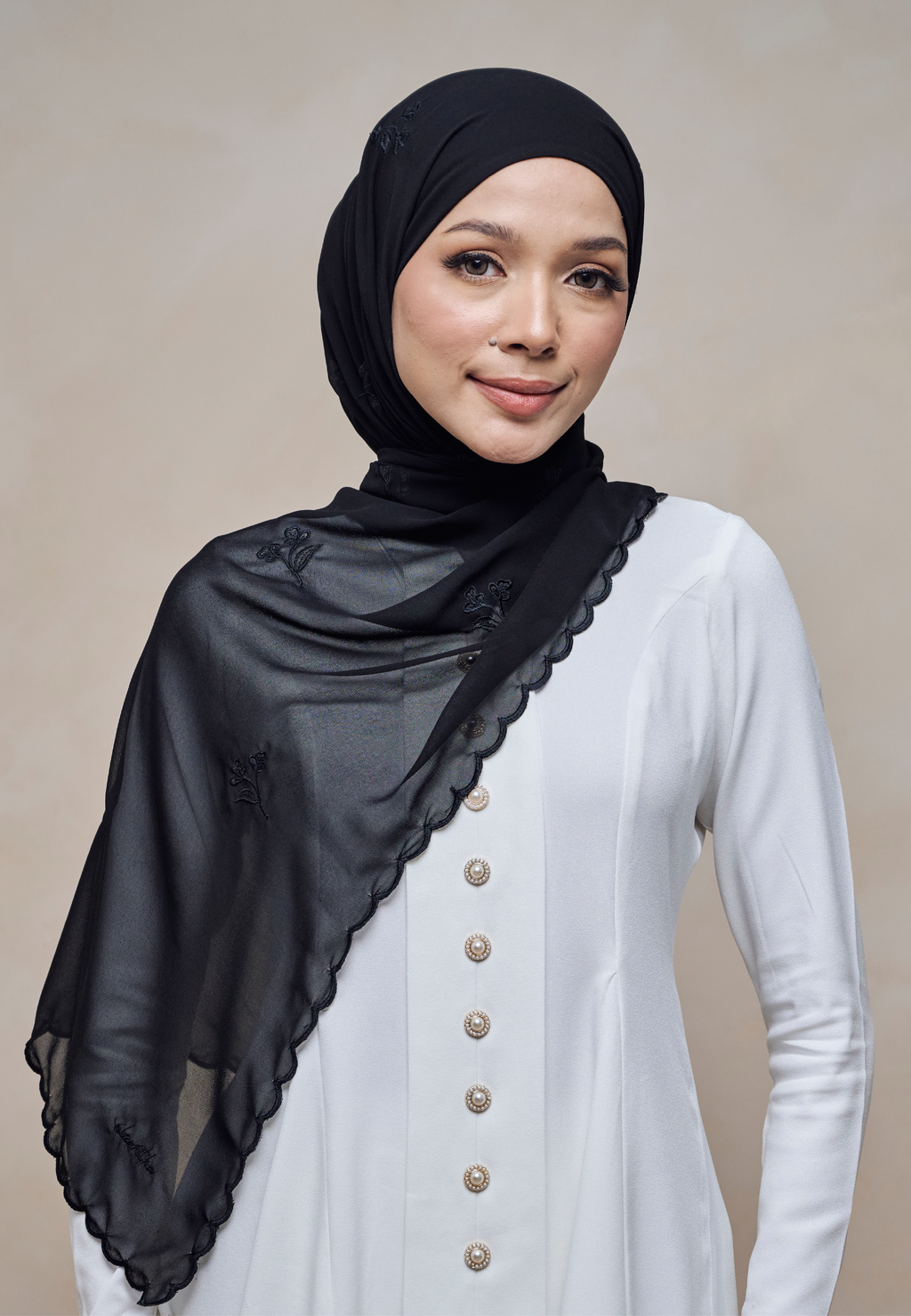 KUNTUM INSTANT SHAWL IN HETAM