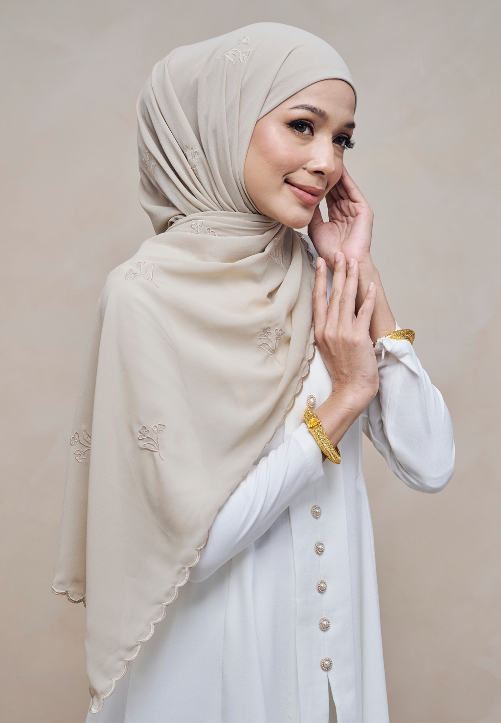 KUNTUM INSTANT SHAWL IN SAWO MATANG