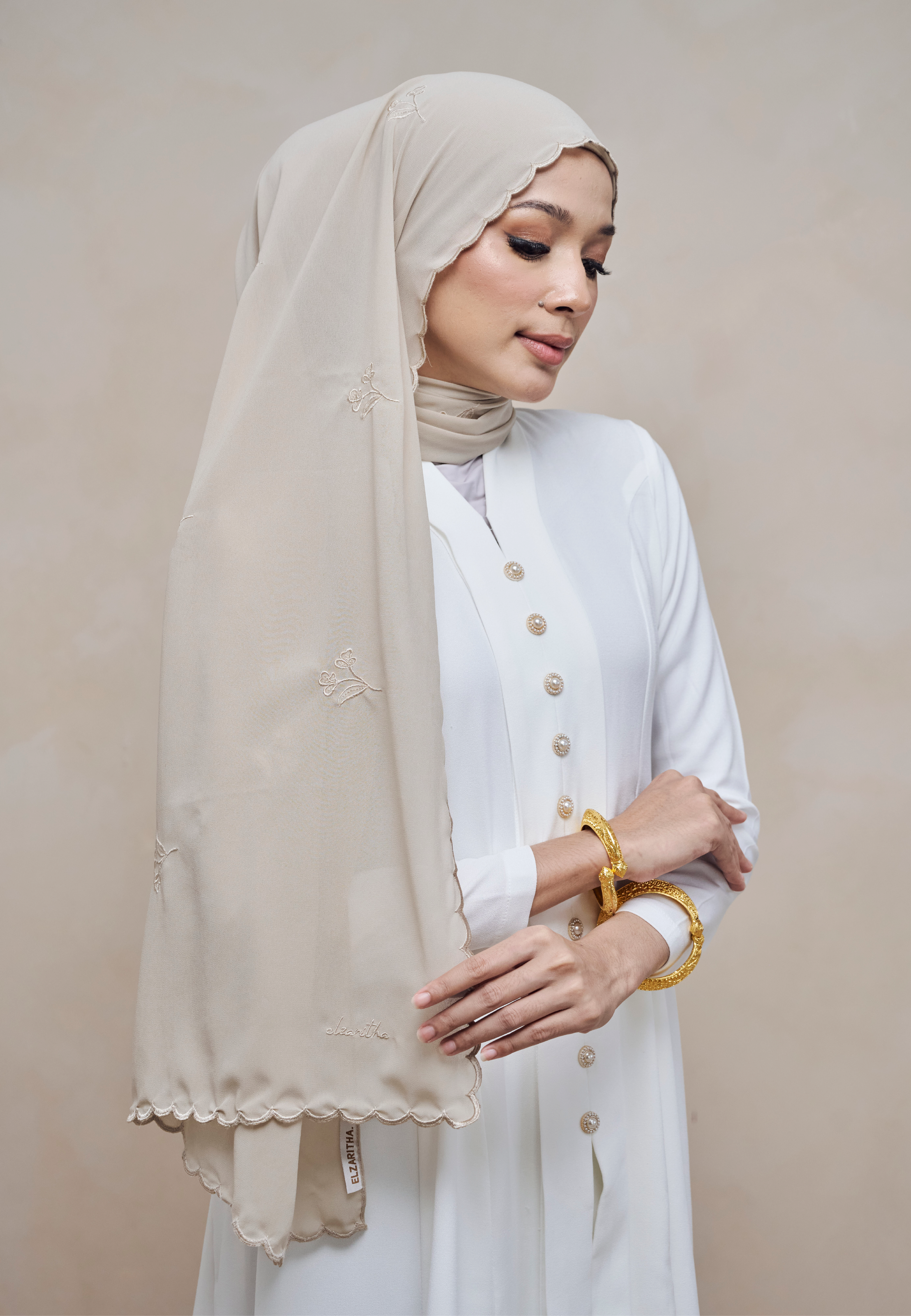 KUNTUM LOOSE SHAWL IN SAWO MATANG