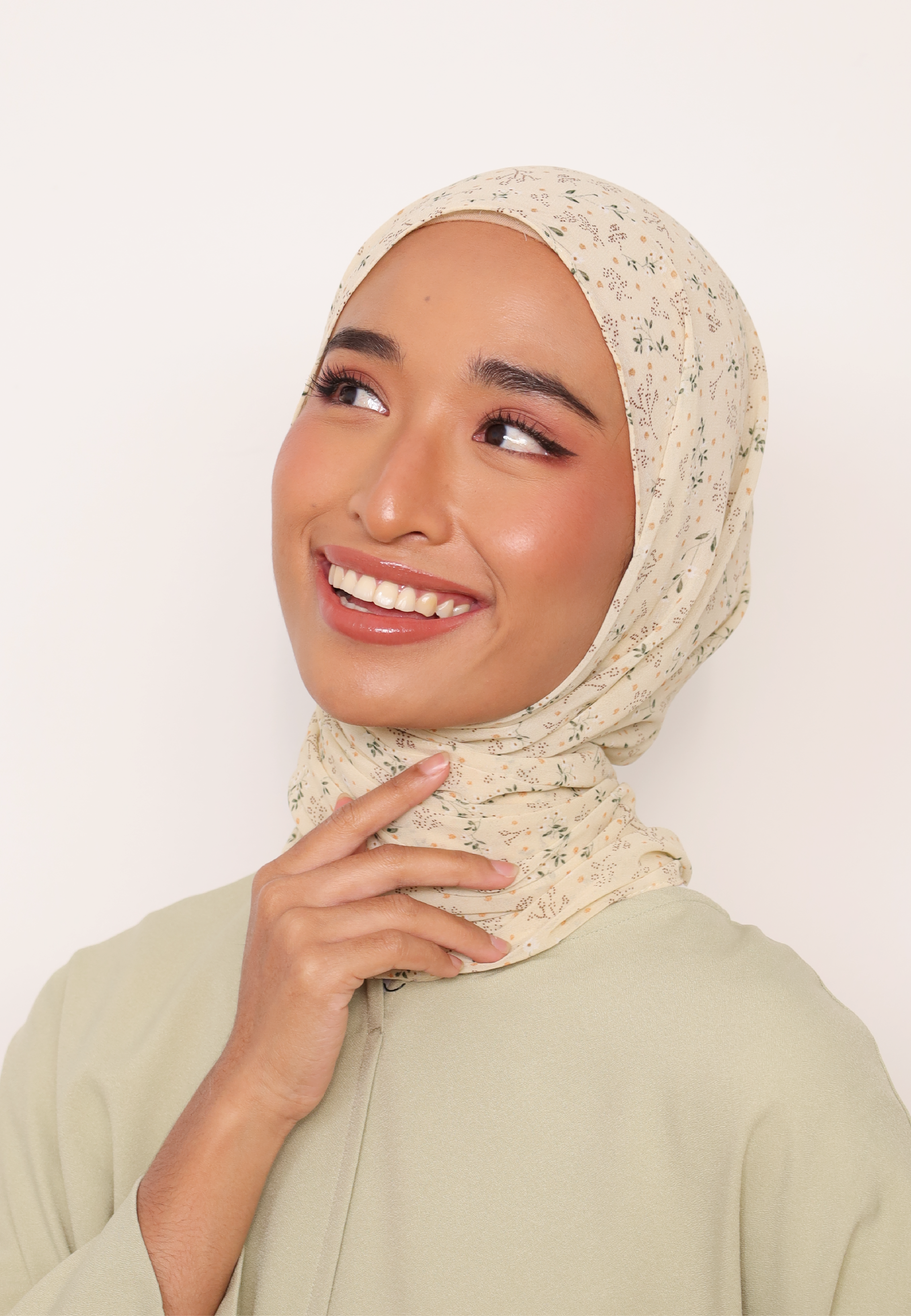 LE BLOOM PRINTED LOOSE SHAWL - EMBUN