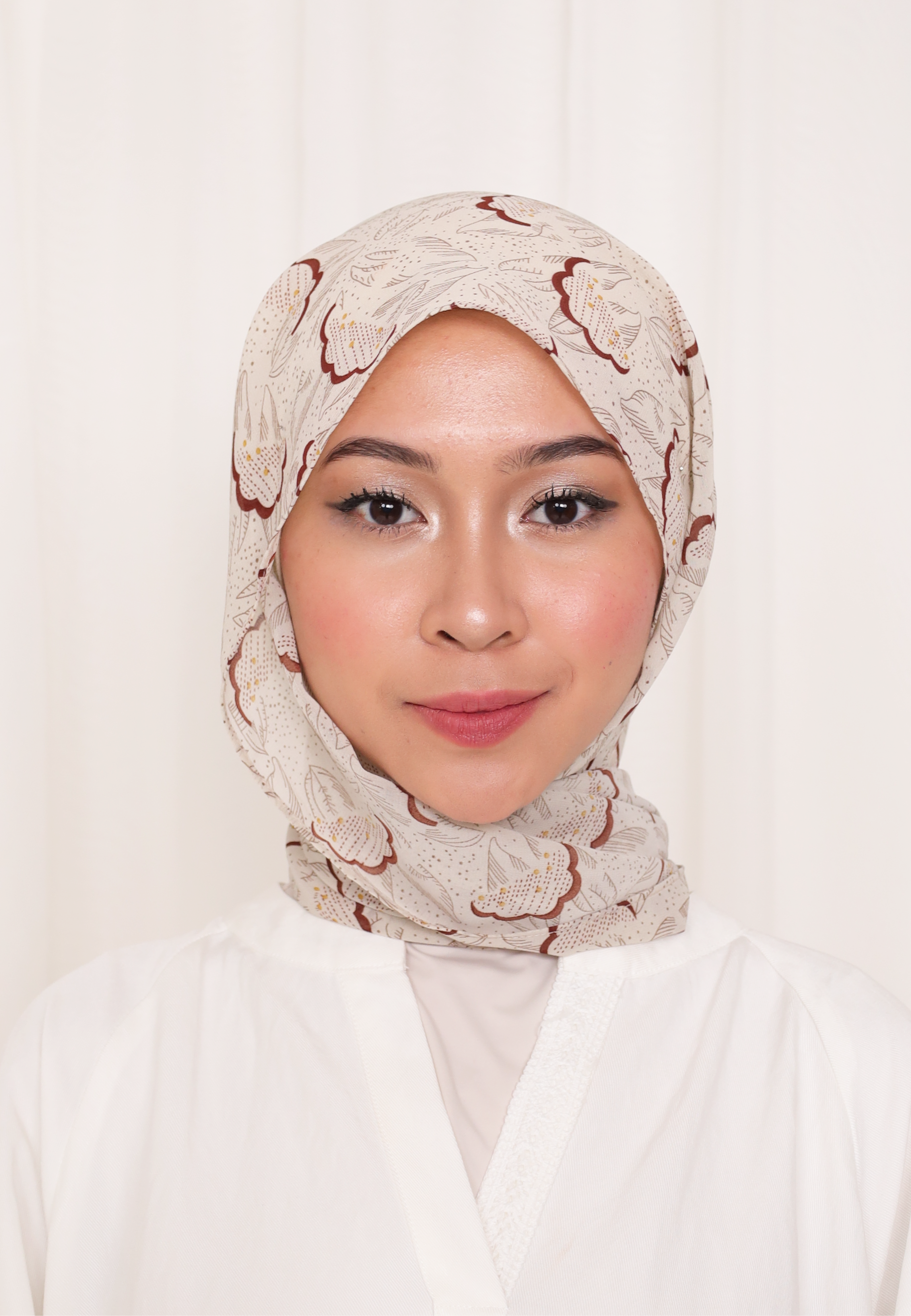 BELIEVE PRINTED LOOSE SHAWL IN AERA