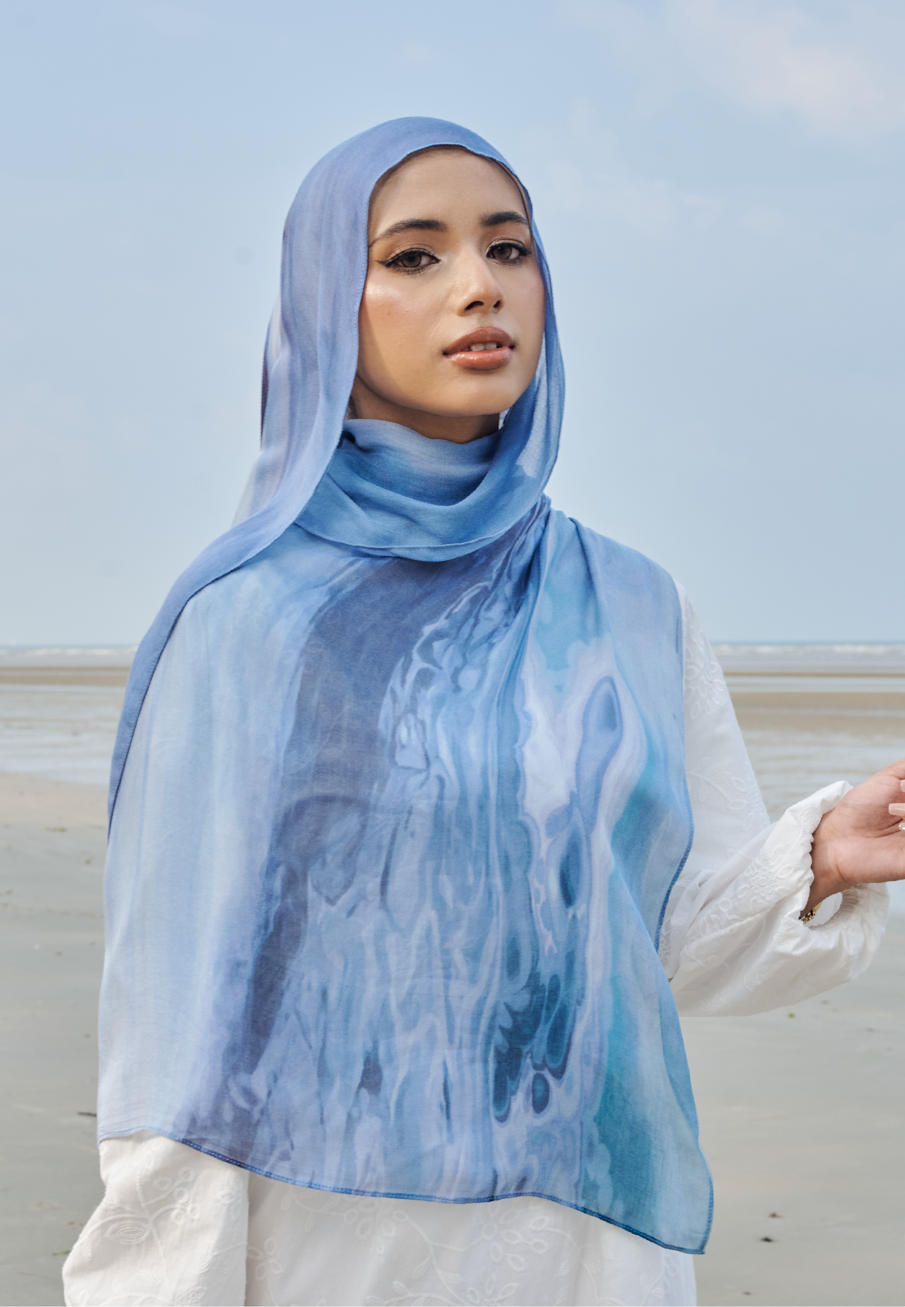 AURA MODAL LOOSE SHAWL - BLUE TIDE