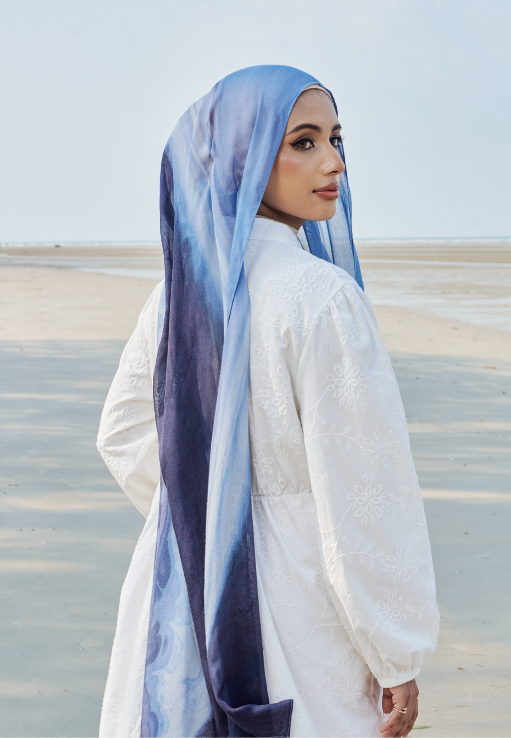 AURA MODAL LOOSE SHAWL - BLUE TIDE