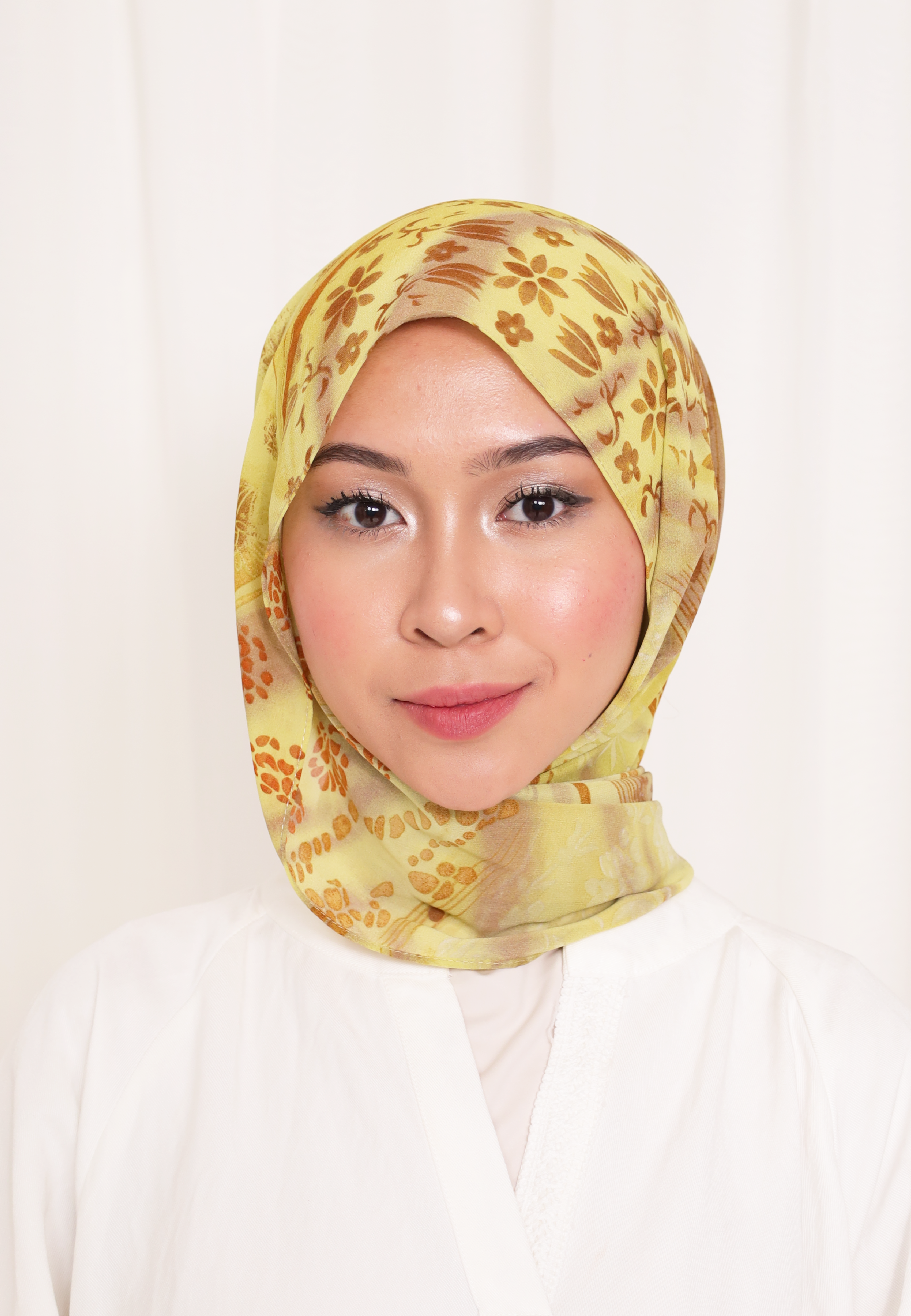 BELIEVE PRINTED LOOSE SHAWL IN BABY