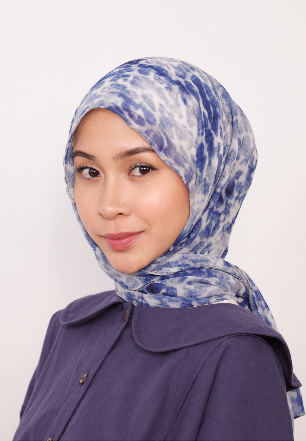 LUMIERÉ PRINTED LOOSE SHAWL - BLEU CELESTE