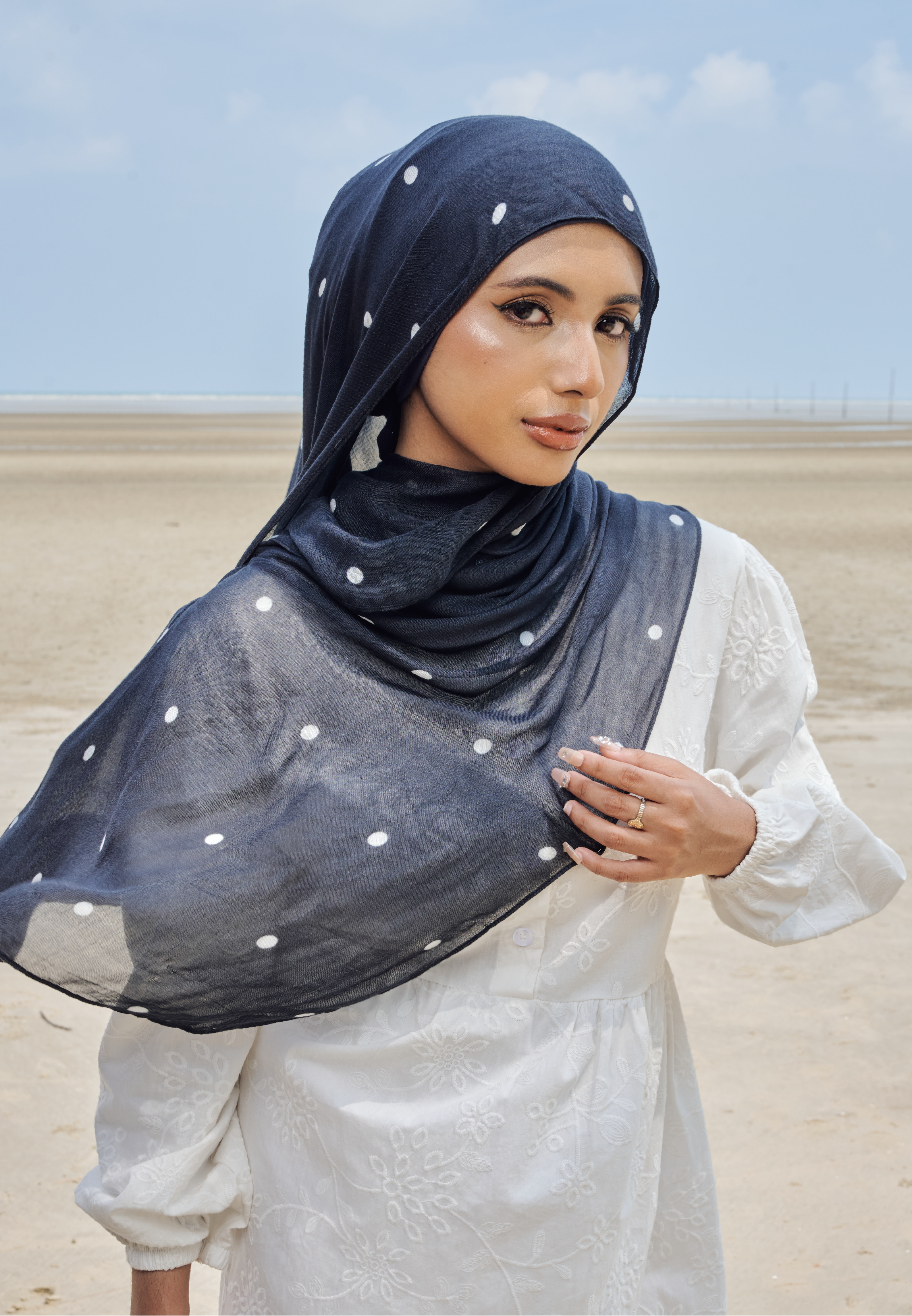 AURA MODAL LOOSE SHAWL - ECLIPSE POLKA