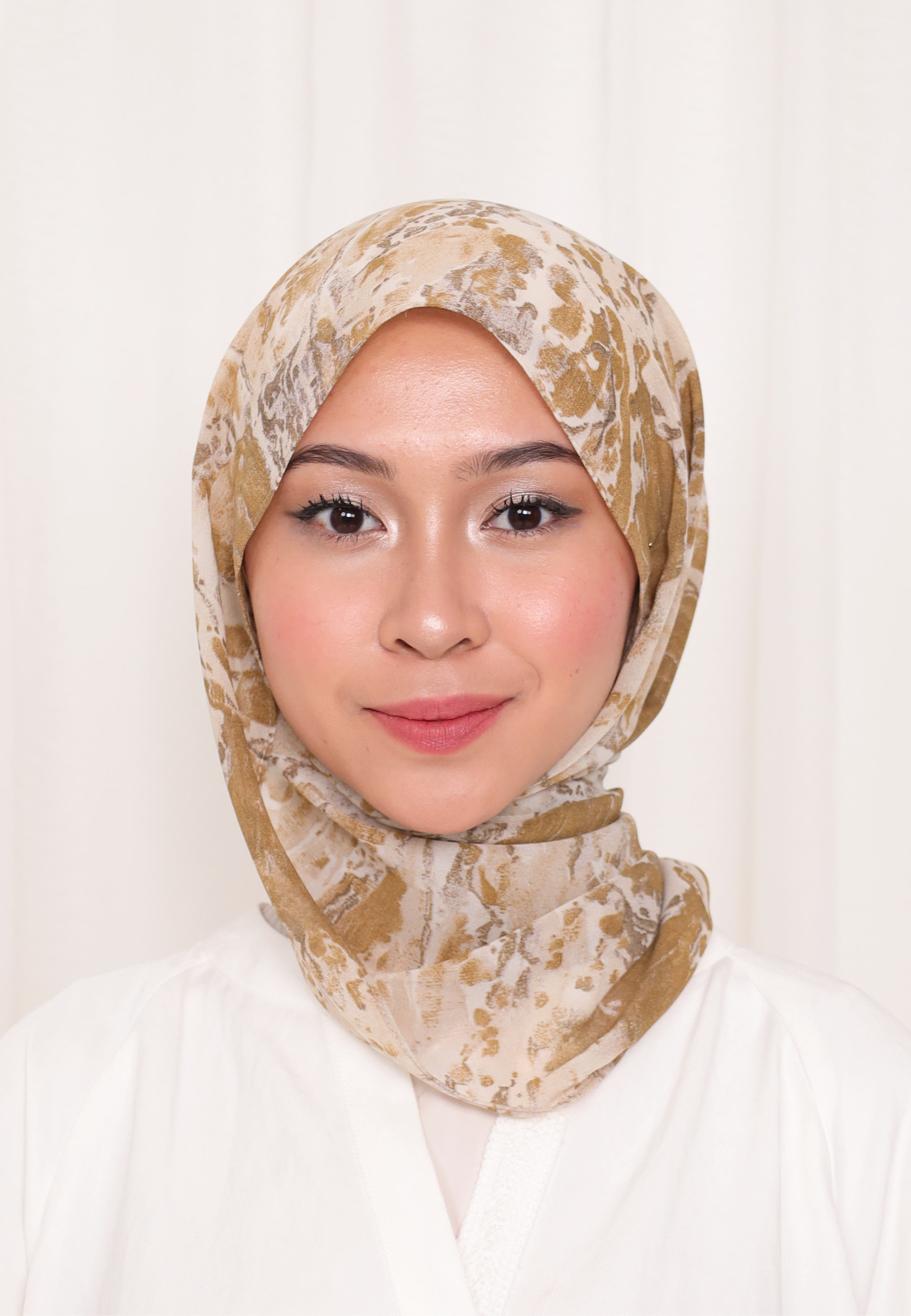 BELIEVE PRINTED LOOSE SHAWL IN FAVOURITE GIRL