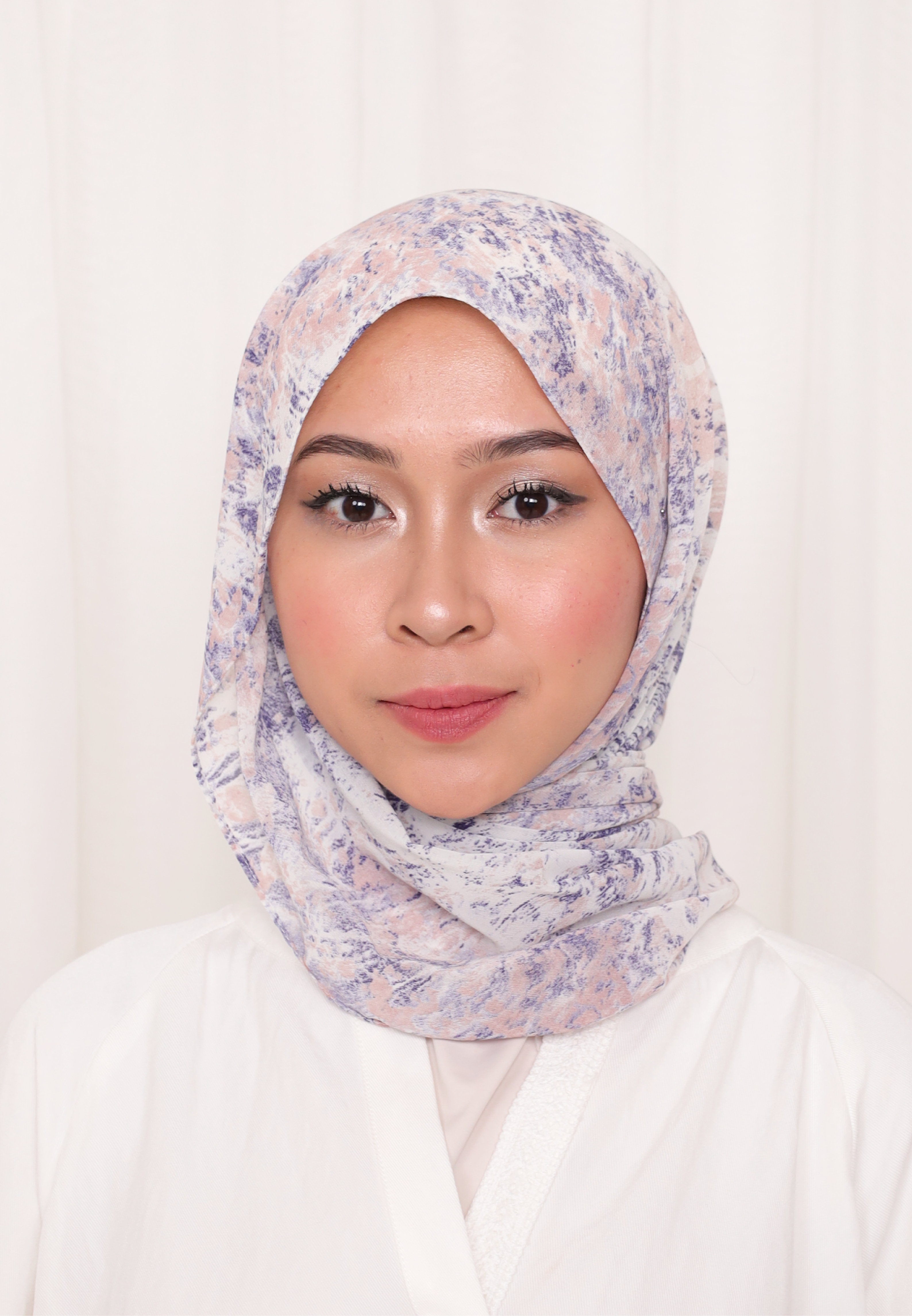 BELIEVE PRINTED LOOSE SHAWL IN ONE TIME