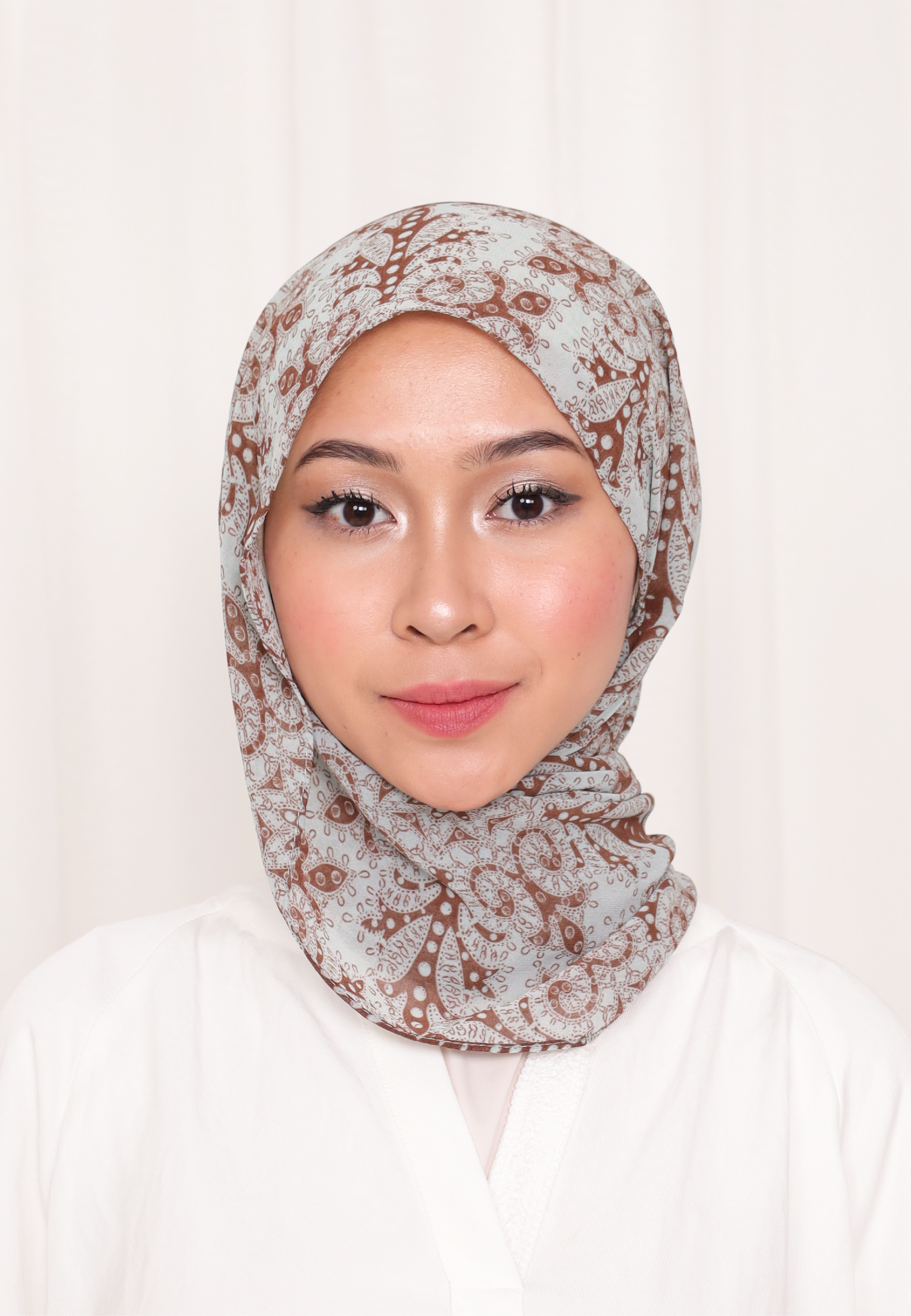 BELIEVE PRINTED LOOSE SHAWL IN STUCK IN THE MOMENT