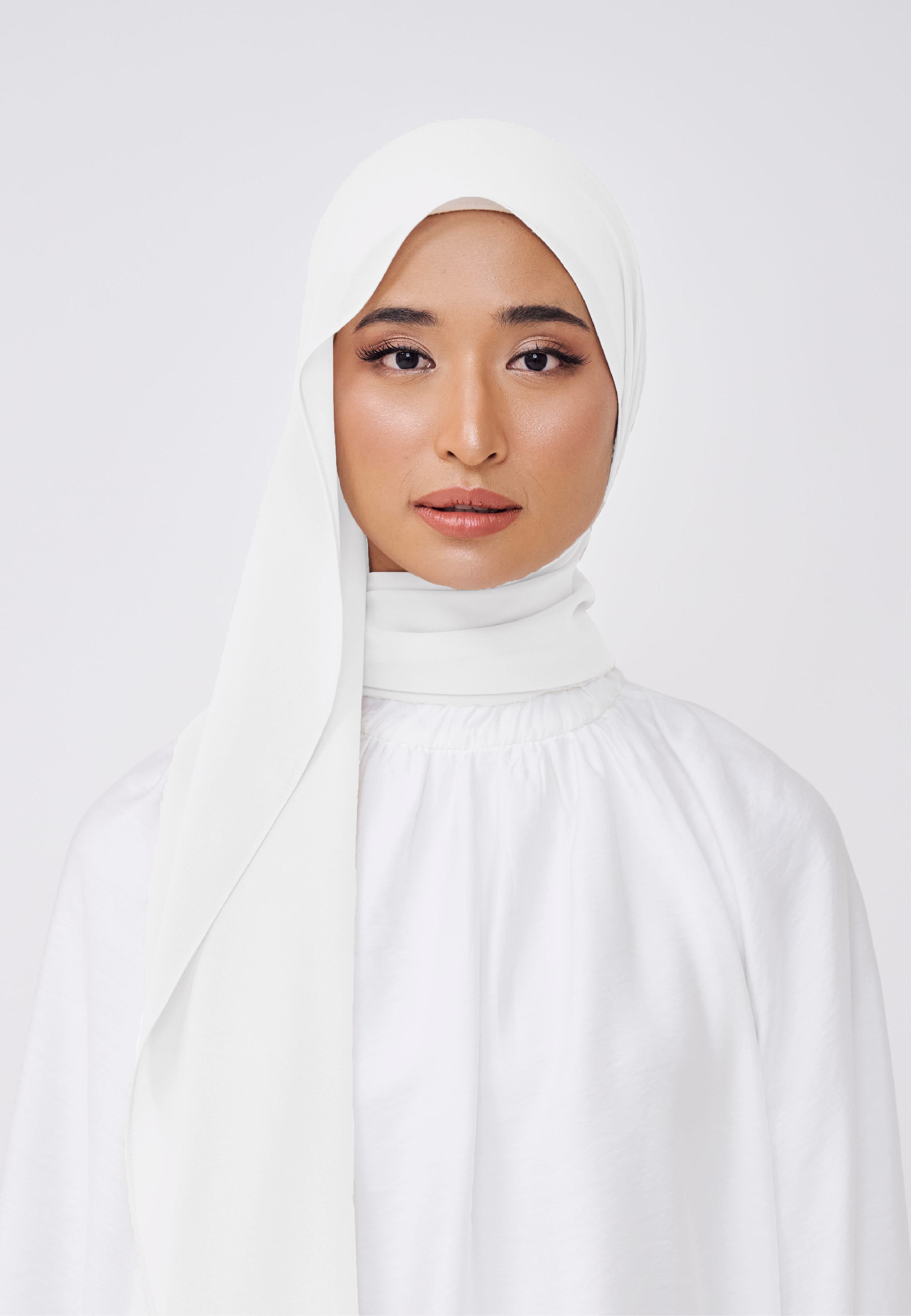 NADINE LOOSE SHAWL (NO INNER) - PEARL WHITE