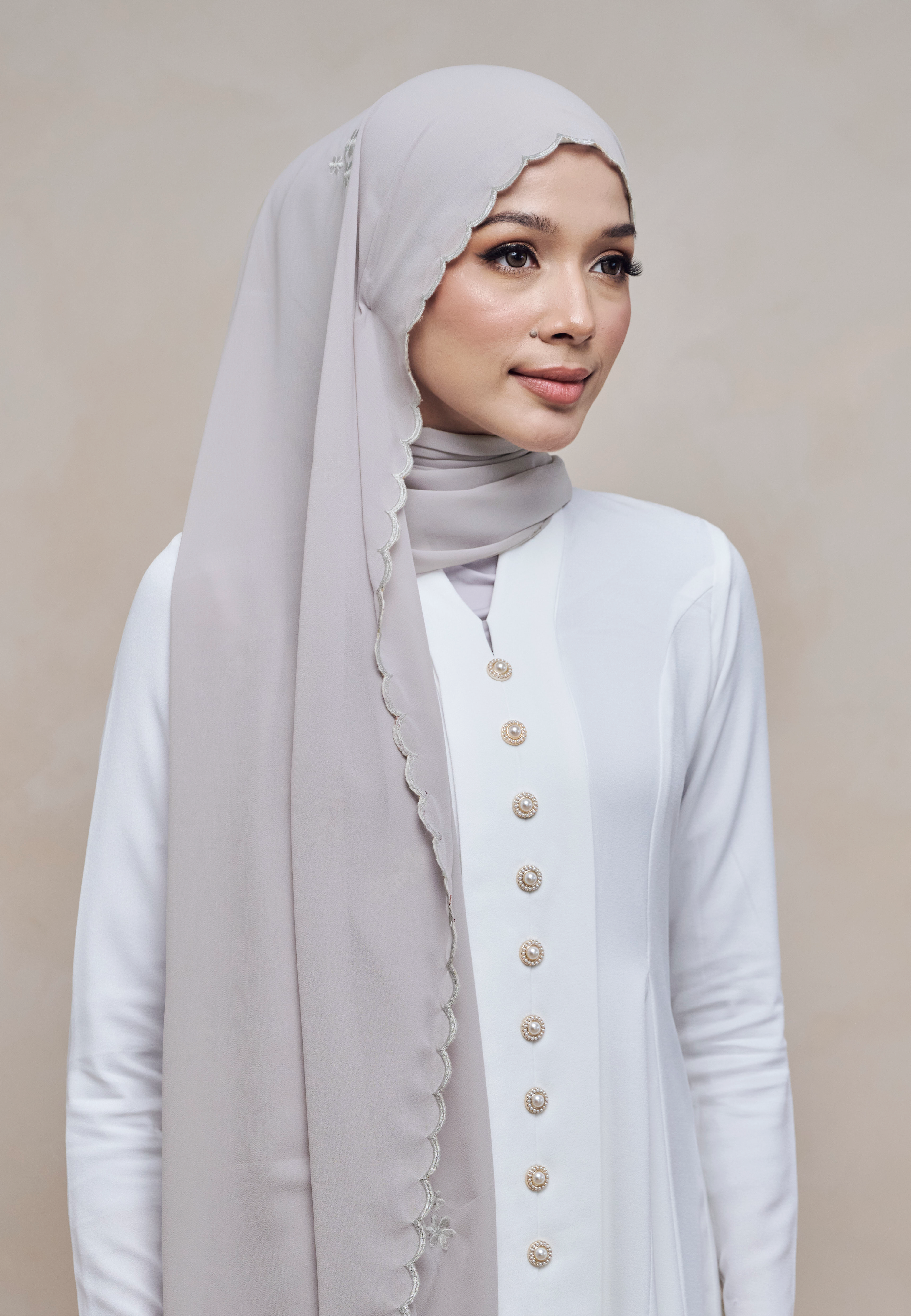 RONA LOOSE SHAWL IN KELABU