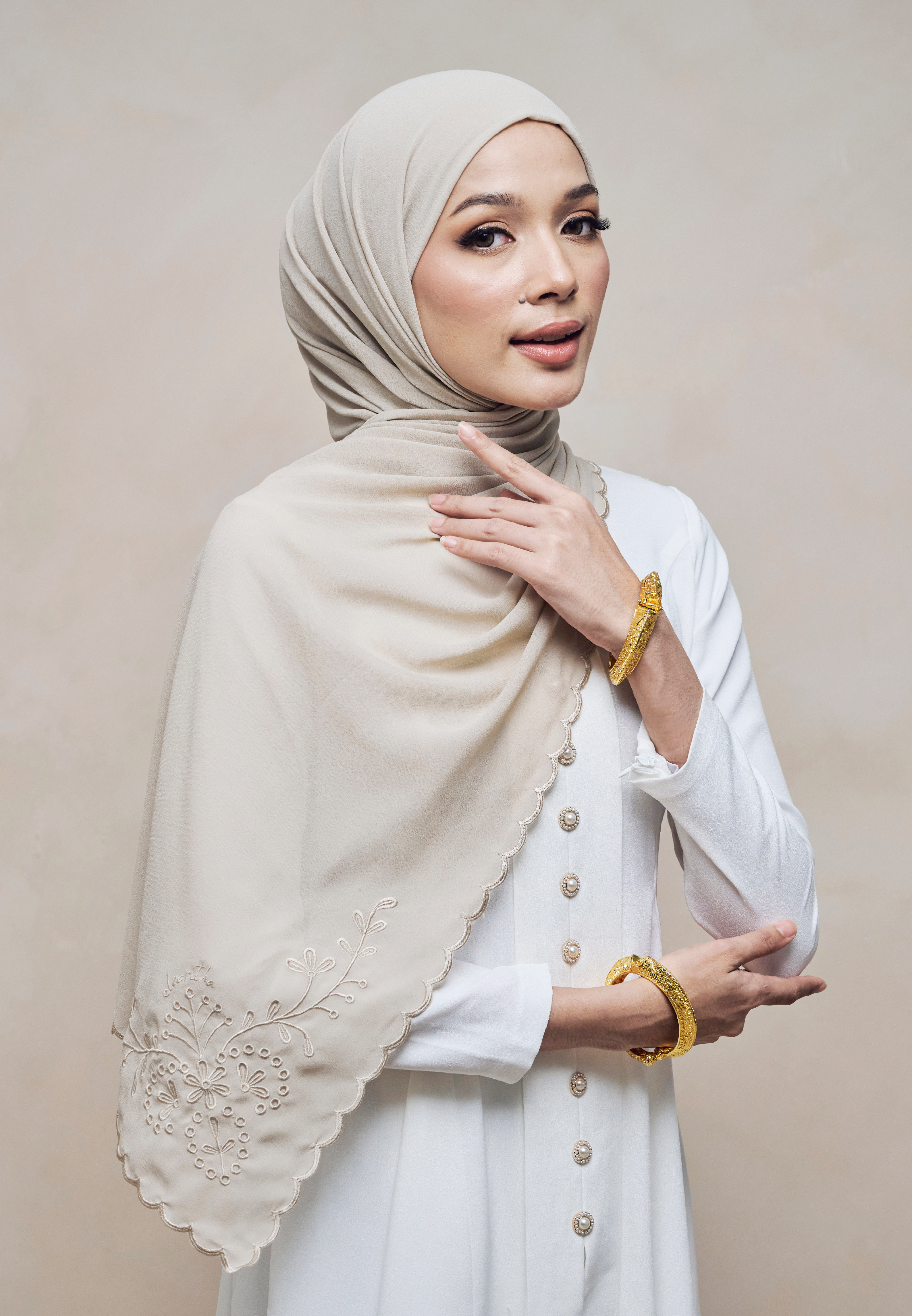 SERIKANDI INSTANT SHAWL IN SAWO MATANG