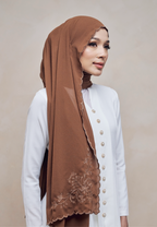 SERIKANDI LOOSE SHAWL IN COKLAT