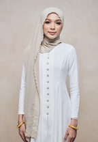 SERIKANDI LOOSE SHAWL IN SAWO MATANG