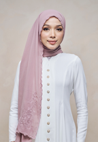 SERIKANDI LOOSE SHAWL IN UNGU MASAM