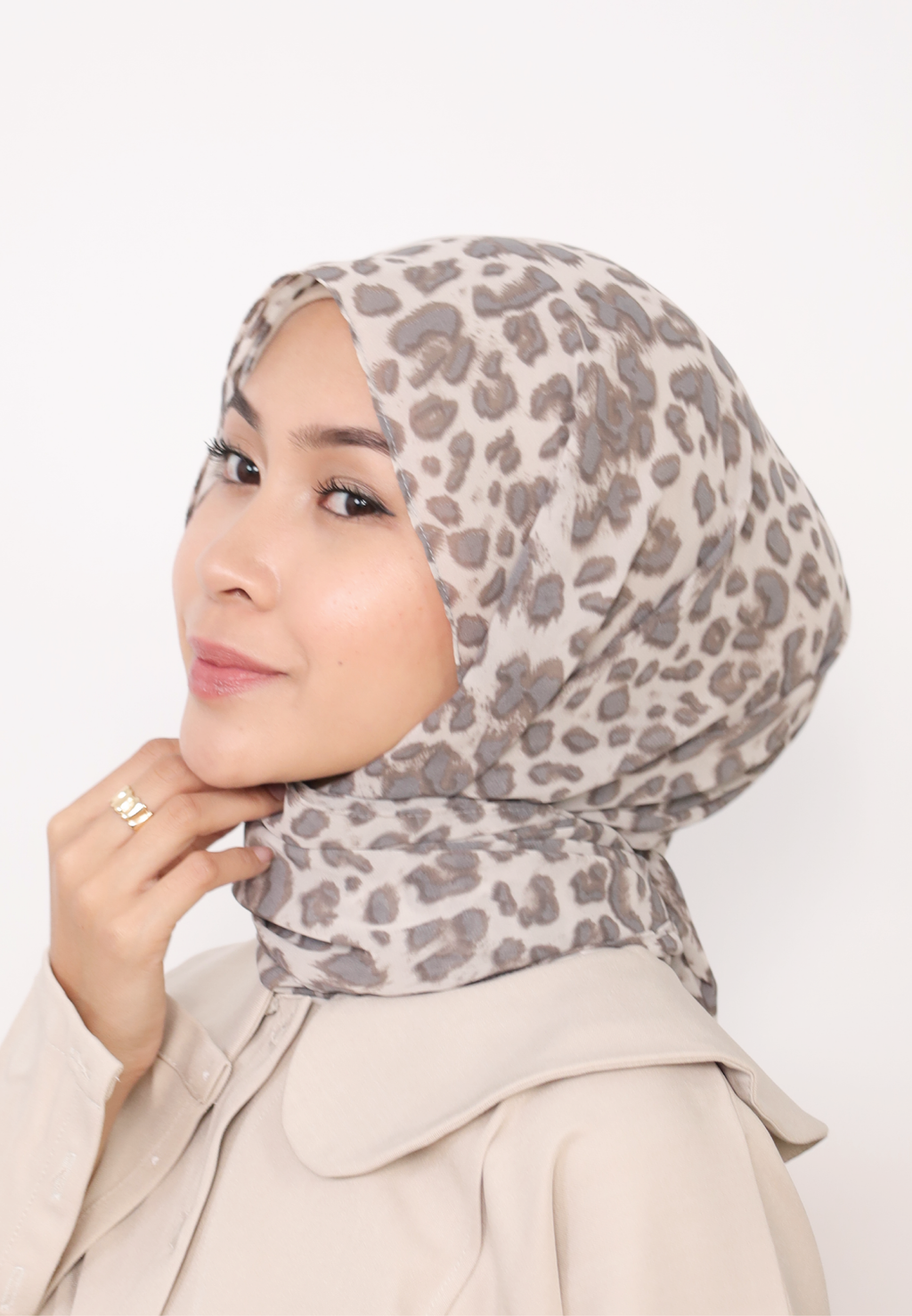 FELIS PRINTED LOOSE SHAWL - VEYA