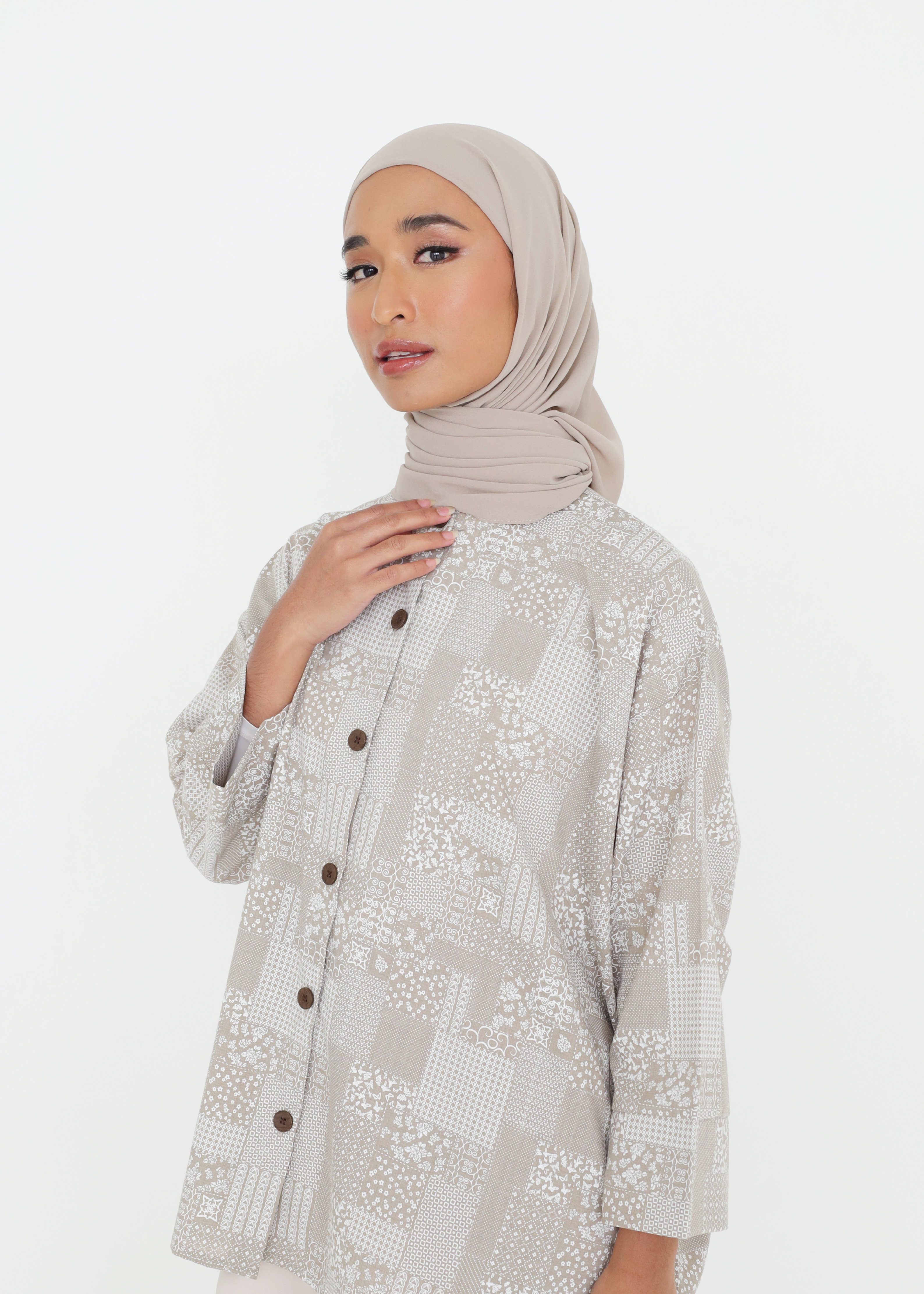 LAYANG SELESA TOP IN BROWN GRID