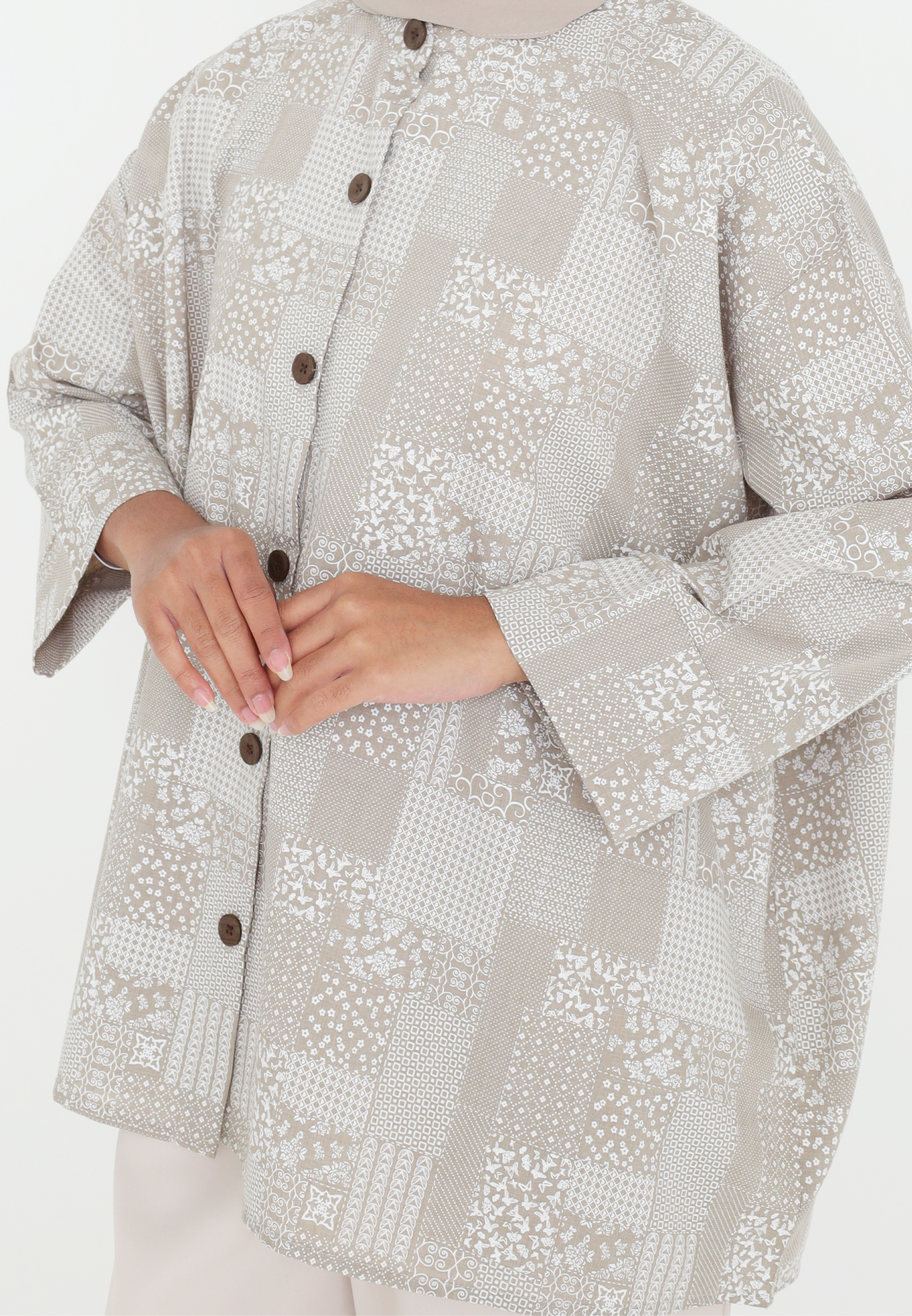 LAYANG SELESA TOP IN BROWN GRID