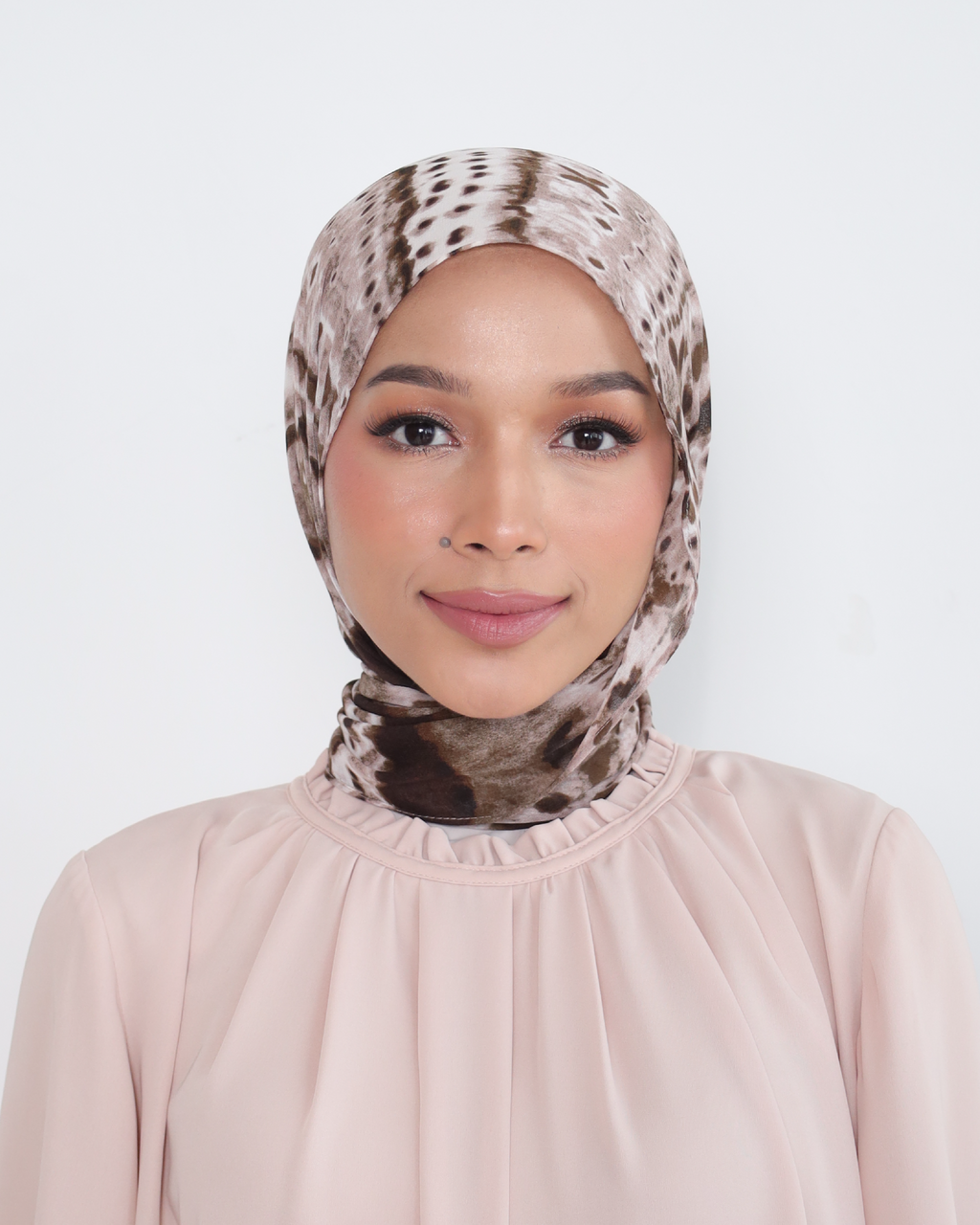 (NO INNER) ANIMARA PRINTED SHAWL IN FIERRA