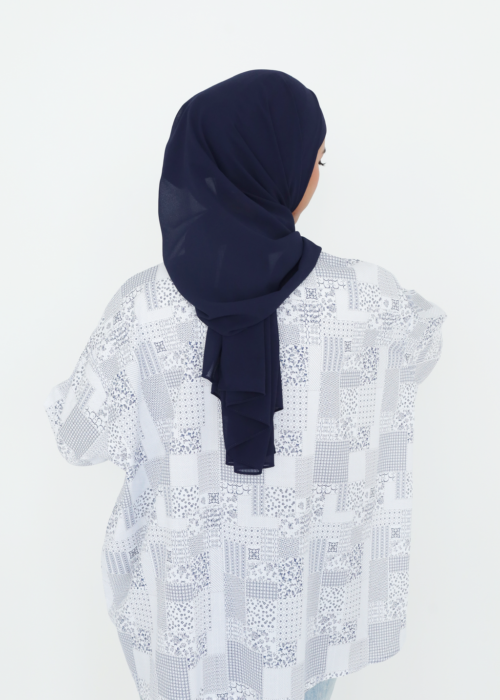 LAYANG SELESA TOP IN NAVY GRID