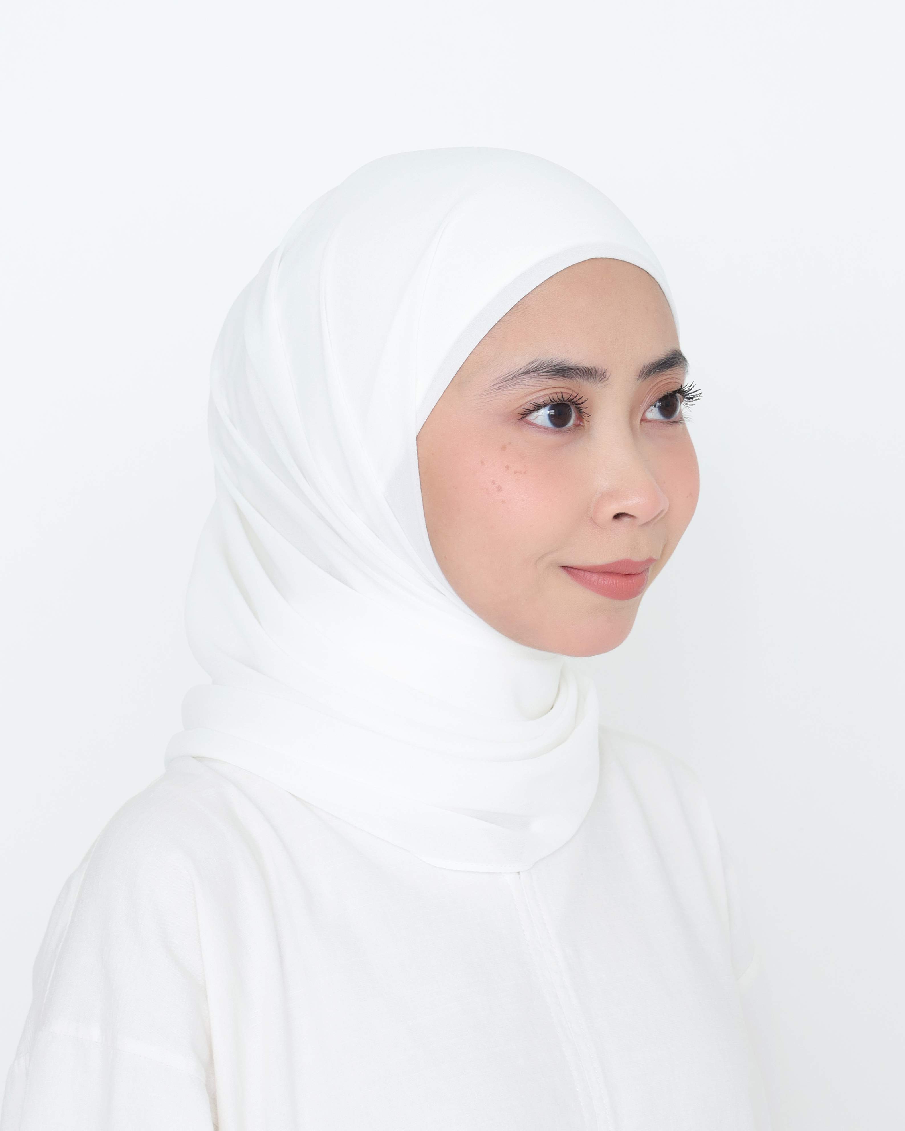 ELZA INSTANT SHAWL - PEARL WHITE