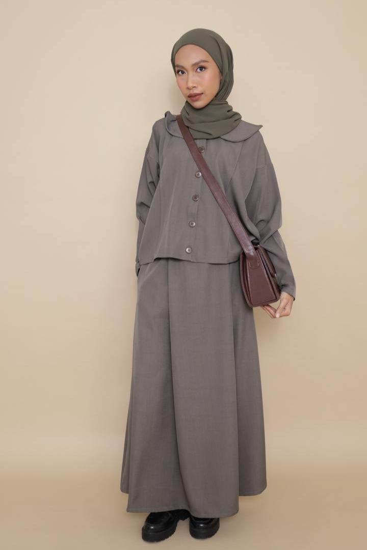 CORE CASUAL IN FOREST GRAY