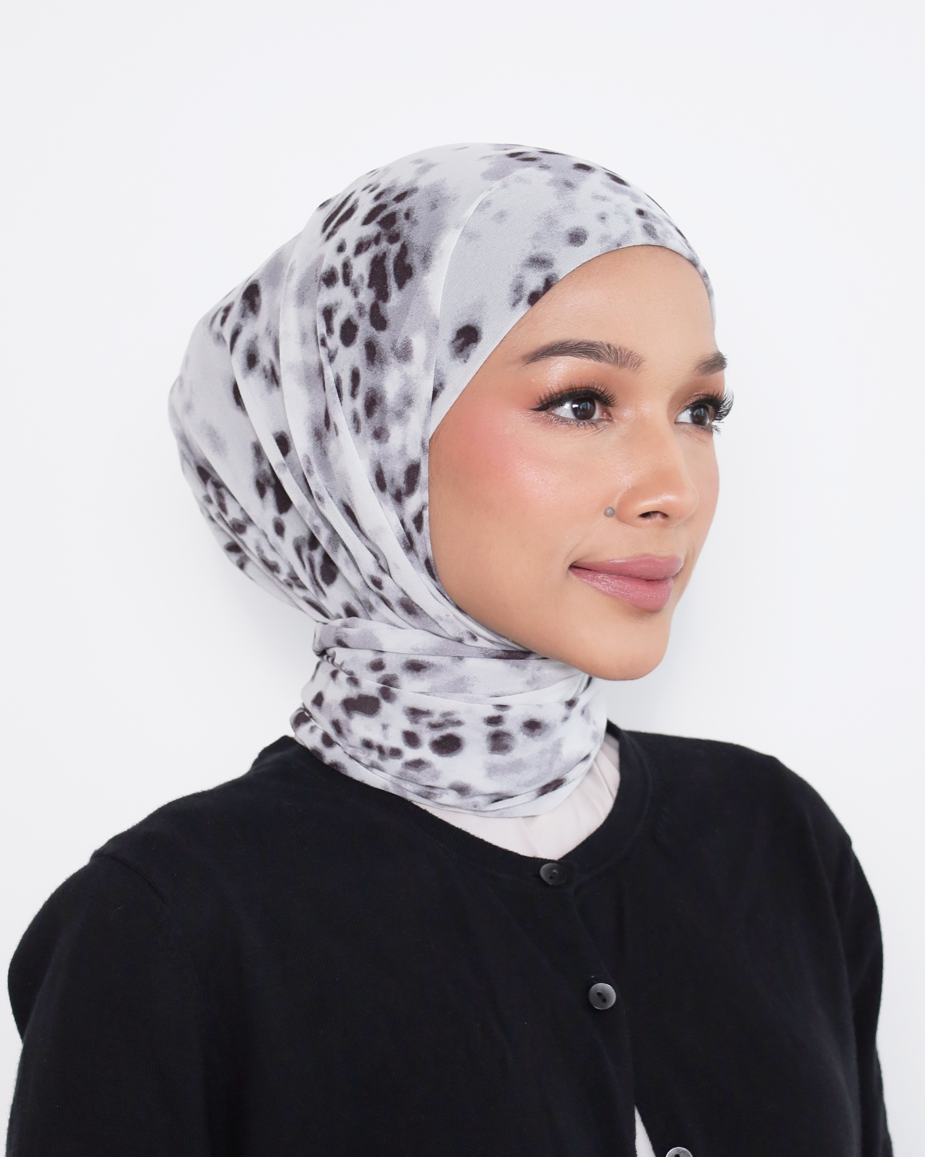 ANIMARA INSTANT PRINTED BAWAL IN SILVERA