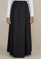 CORE CASUAL SKIRT IN ONYX BLACK