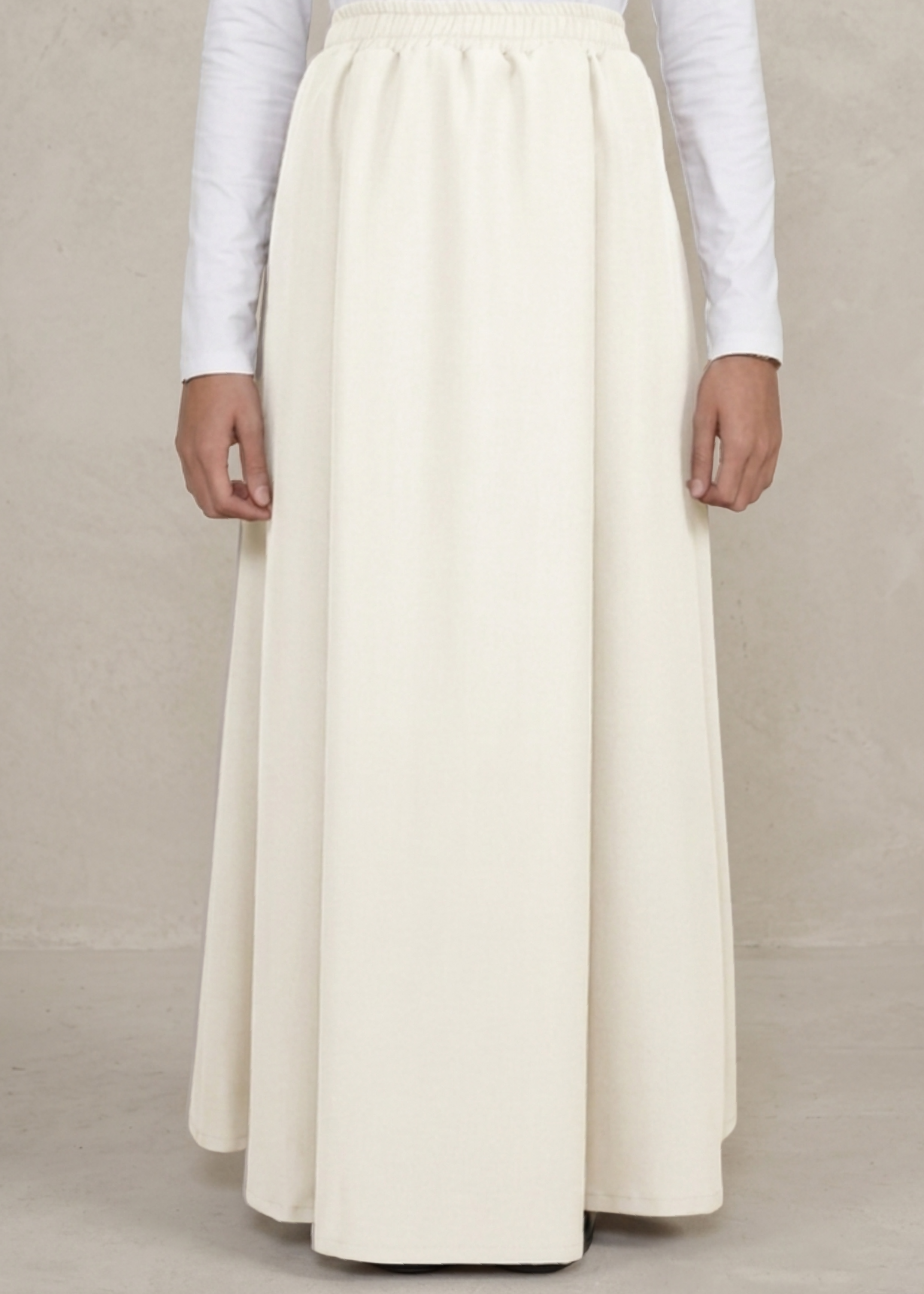 CORE CASUAL SKIRT IN WHITE CREAM